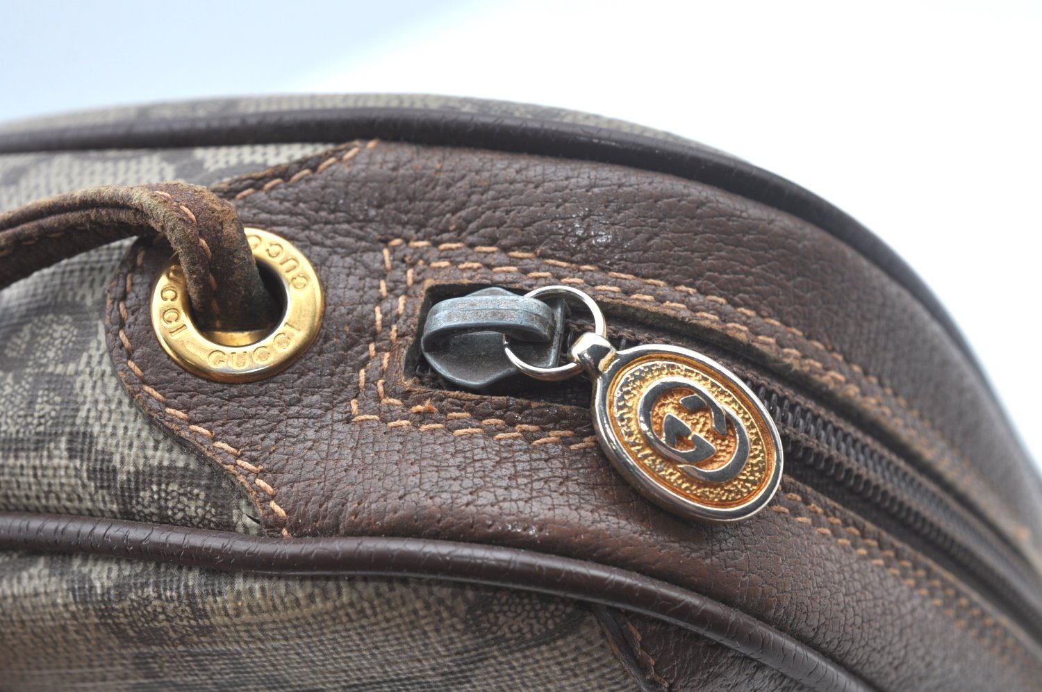 Authentic GUCCI Web Sherry Line Shoulder Cross Bag GG PVC Leather Brown K6556