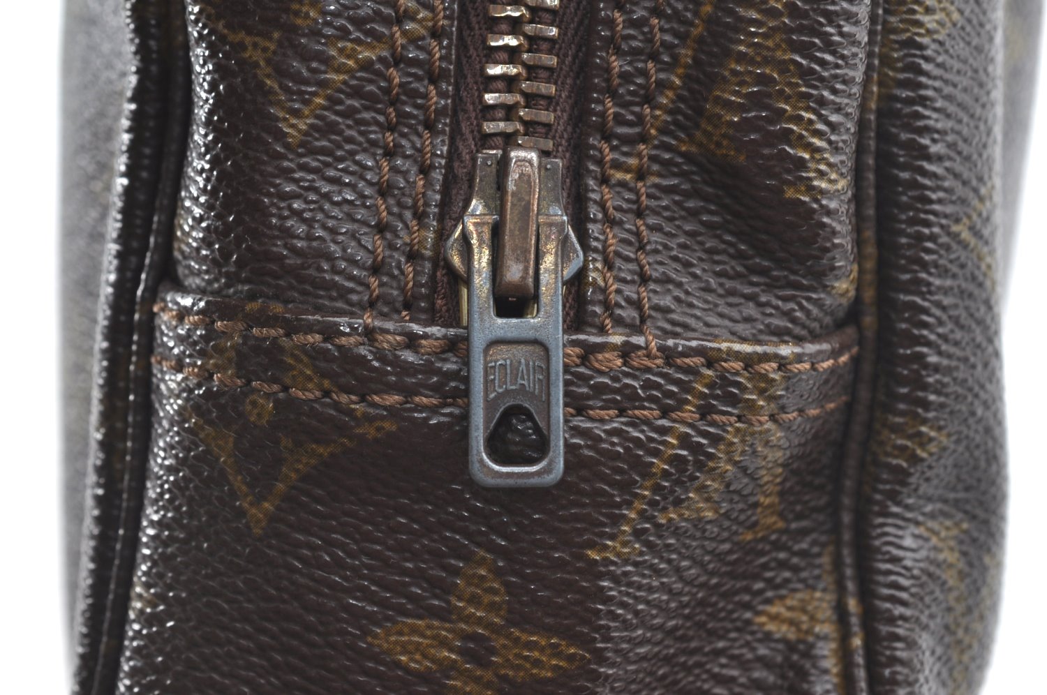 Auth Louis Vuitton Monogram Trousse Toilette 28 Clutch Hand Bag Old Model K6587