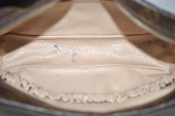 Auth Louis Vuitton Monogram Trousse Toilette 28 Clutch Hand Bag Old Model K6587