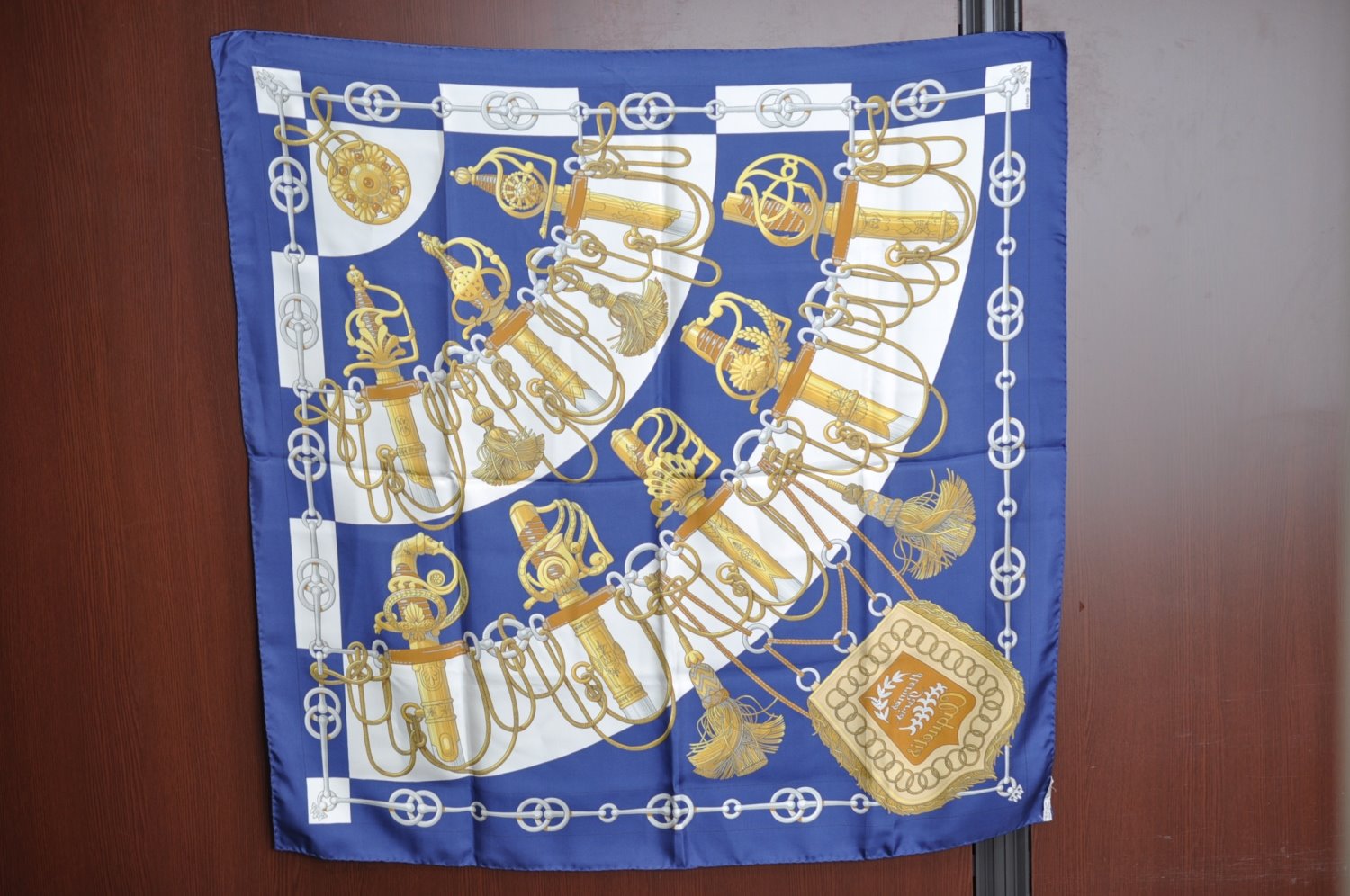 Authentic HERMES Carre 90 Scarf 