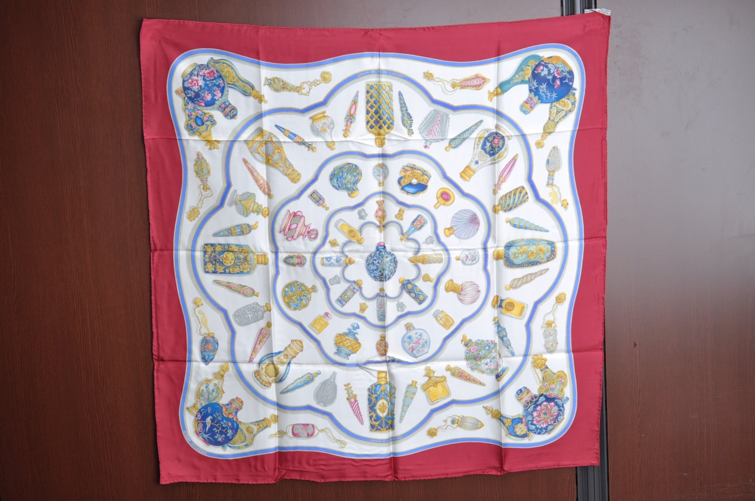 Authentic HERMES Carre 90 Scarf 