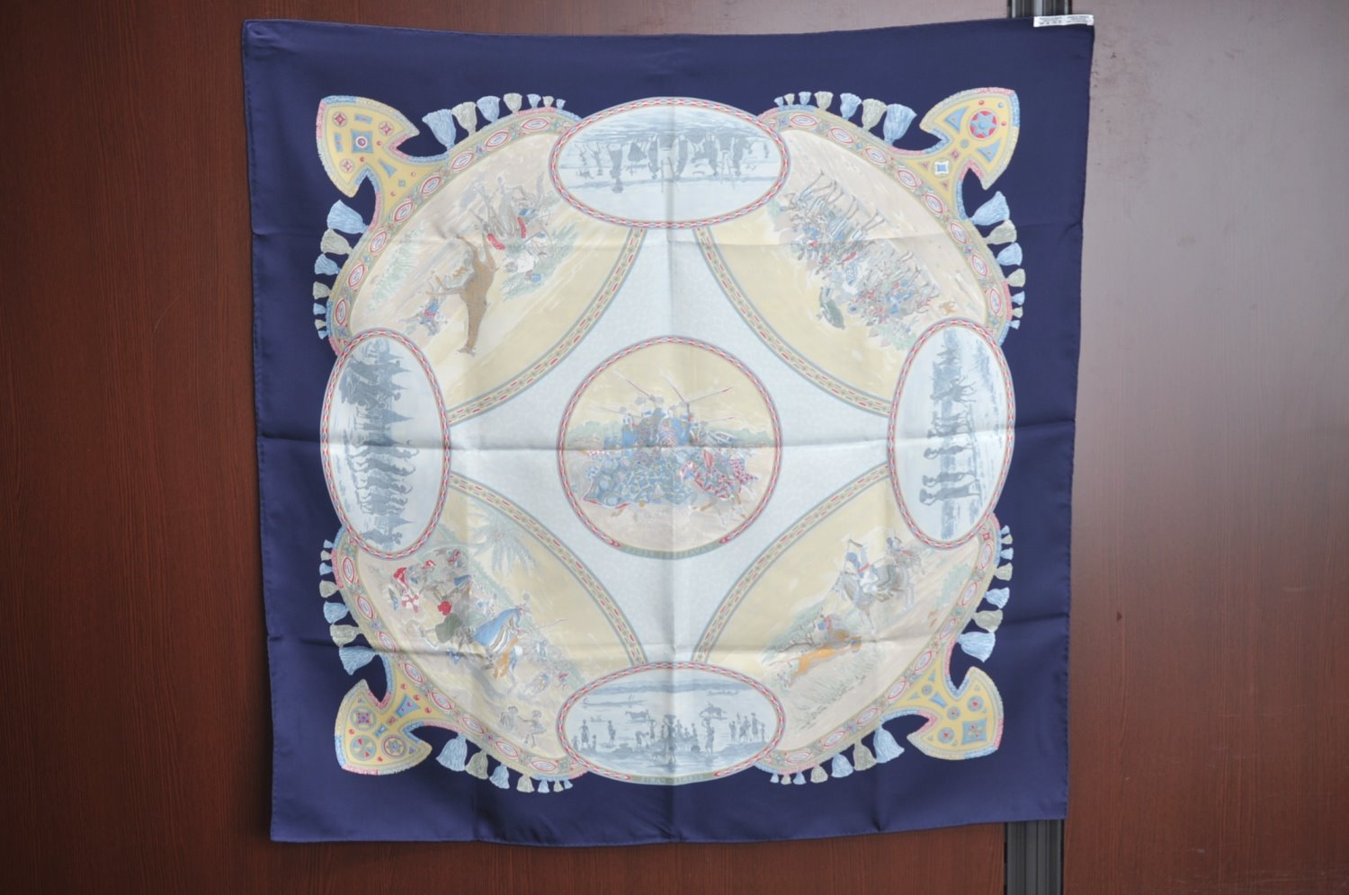 Authentic HERMES Carre 90 Scarf 