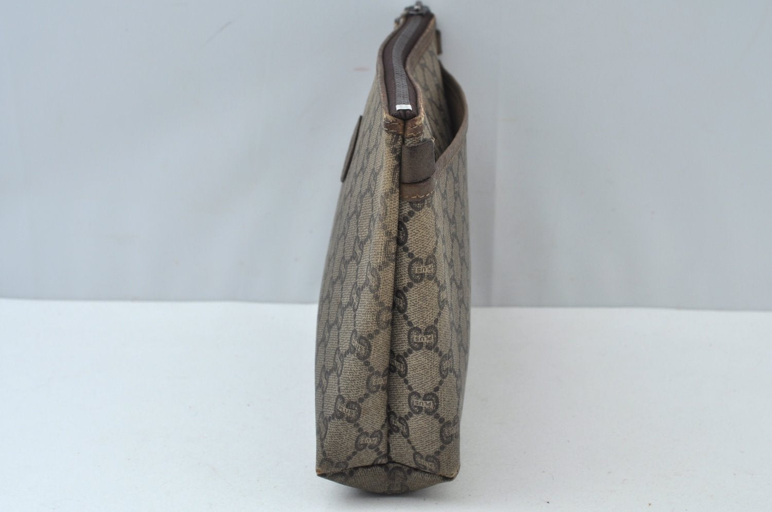 Authentic GUCCI Vintage GG Plus Clutch Hand Bag Purse PVC Leather Brown K6679