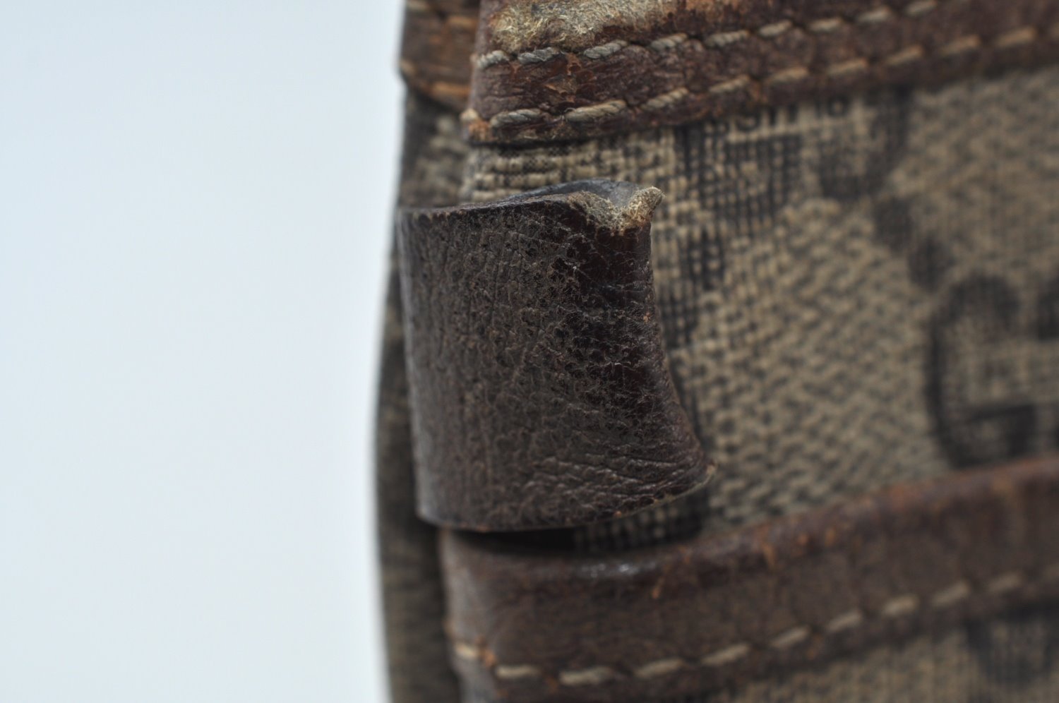 Authentic GUCCI Vintage GG Plus Clutch Hand Bag Purse PVC Leather Brown K6679