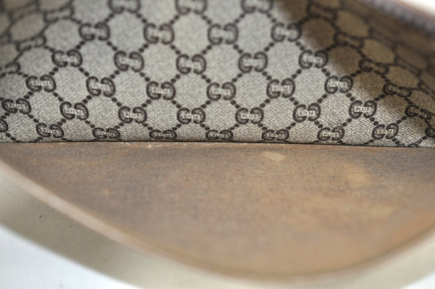 Authentic GUCCI Vintage GG Plus Clutch Hand Bag Purse PVC Leather Brown K6679