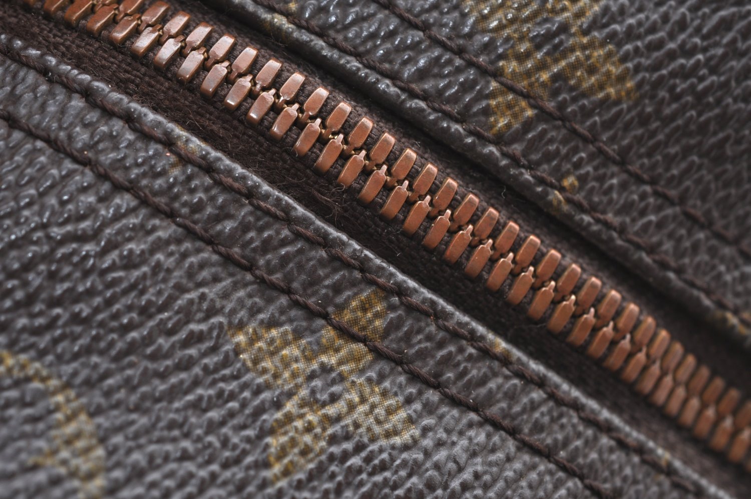 Authentic Louis Vuitton Monogram Deauville Hand Bag M47270 LV K6683