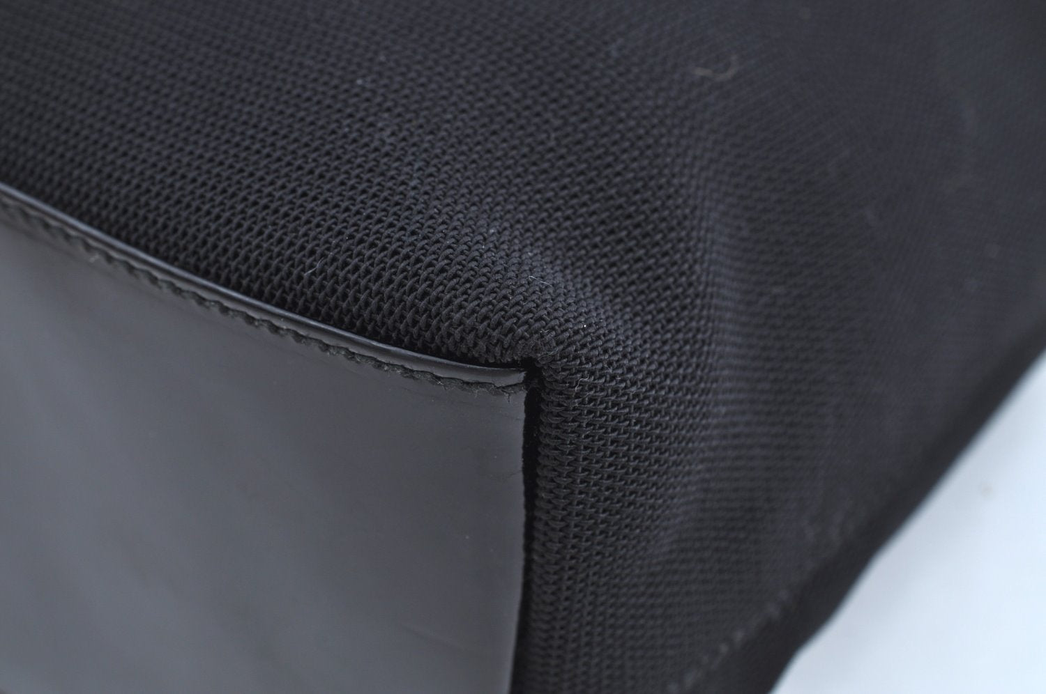 Authentic GUCCI Shoulder Hand Bag Purse Nylon Leather 0013297 Black K6691