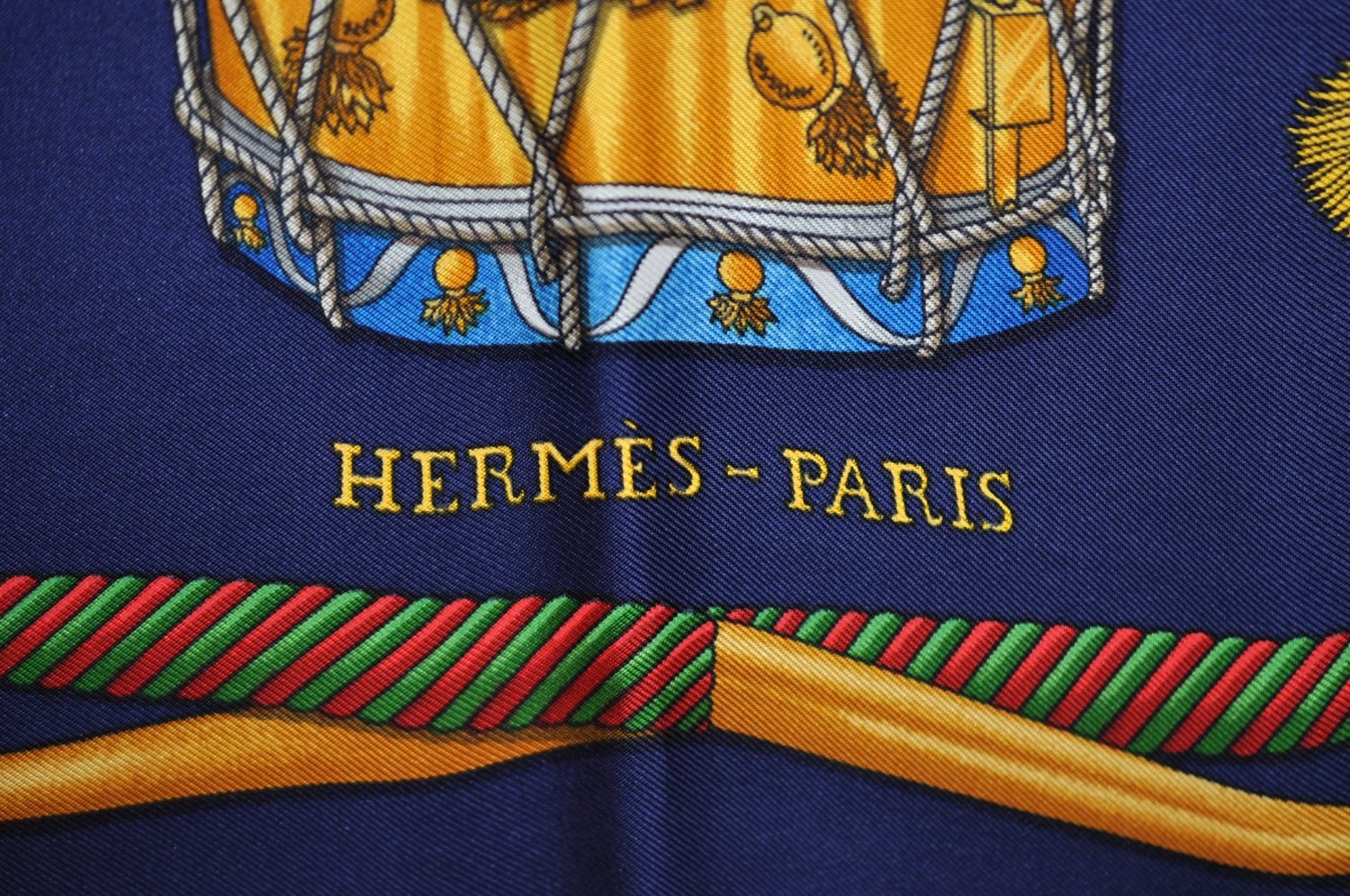 Authentic HERMES Carre 90 Scarf 