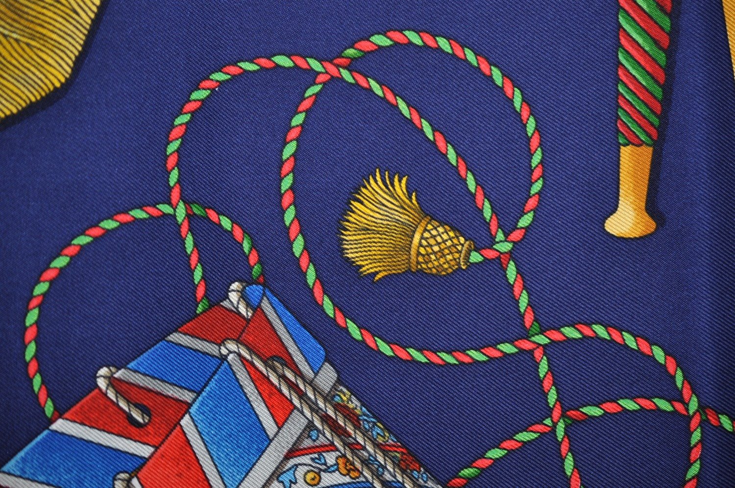 Authentic HERMES Carre 90 Scarf 