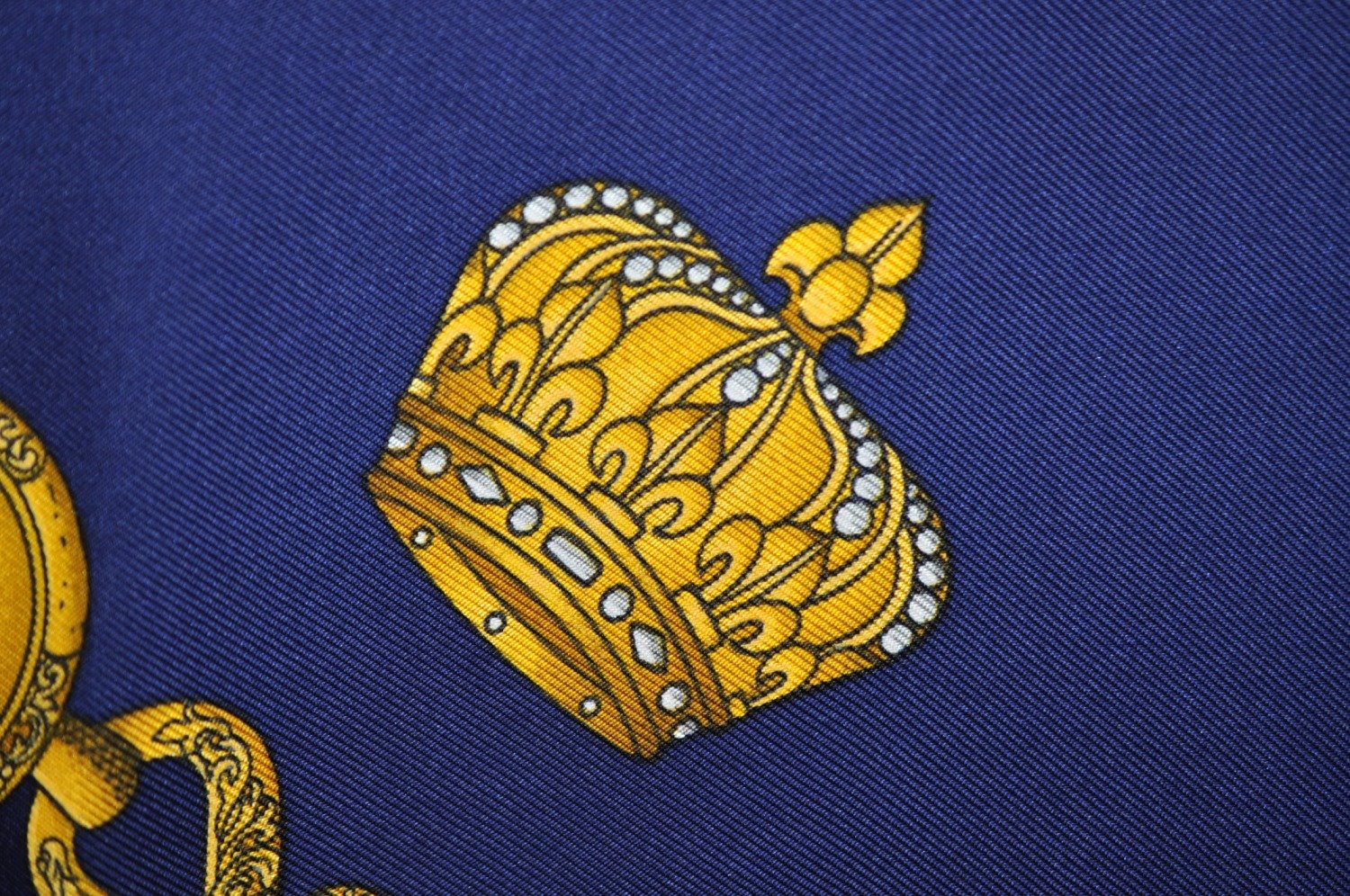 Authentic HERMES Carre 90 Scarf 