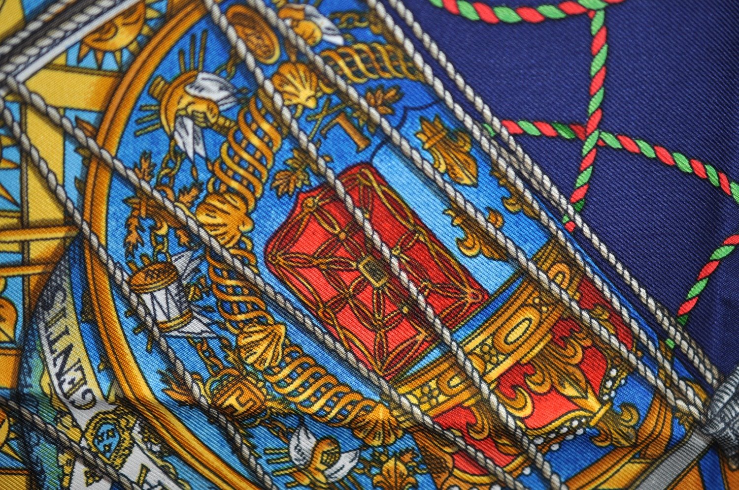 Authentic HERMES Carre 90 Scarf 