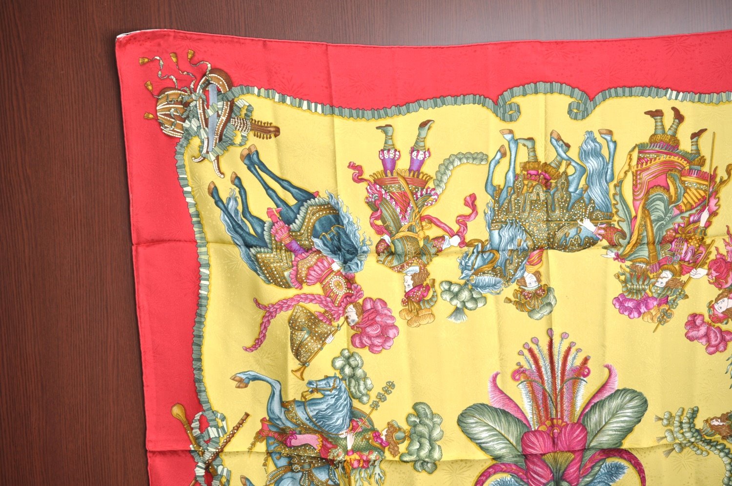 Authentic HERMES Carre 90 Scarf 