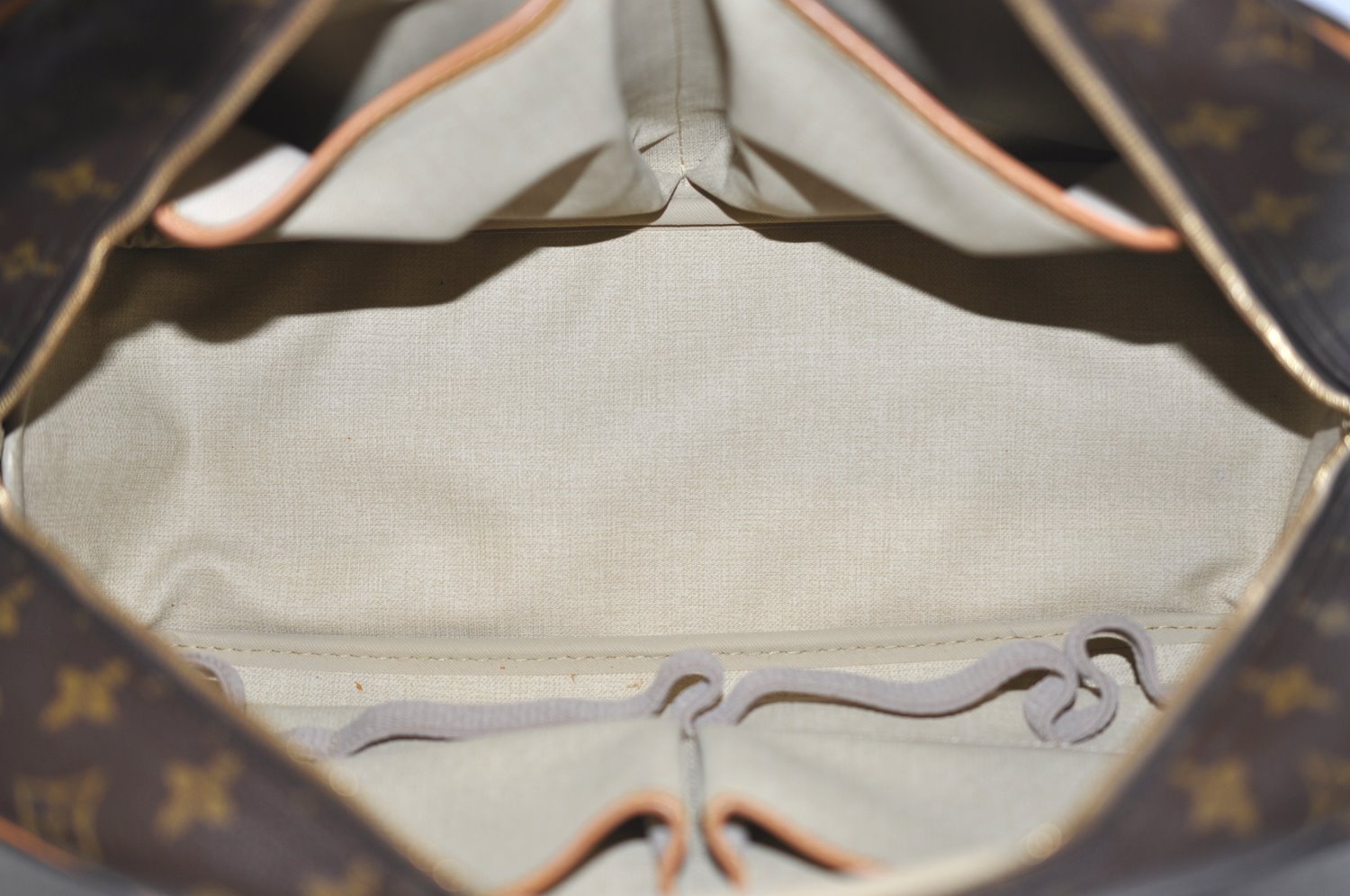 Authentic Louis Vuitton Monogram Deauville Hand Bag M47270 LV K6782