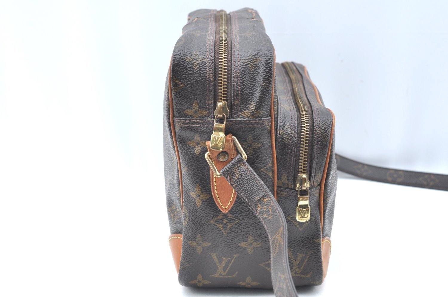 Authentic Louis Vuitton Monogram Nile Shoulder Cross Body Bag M45244 LV K6868