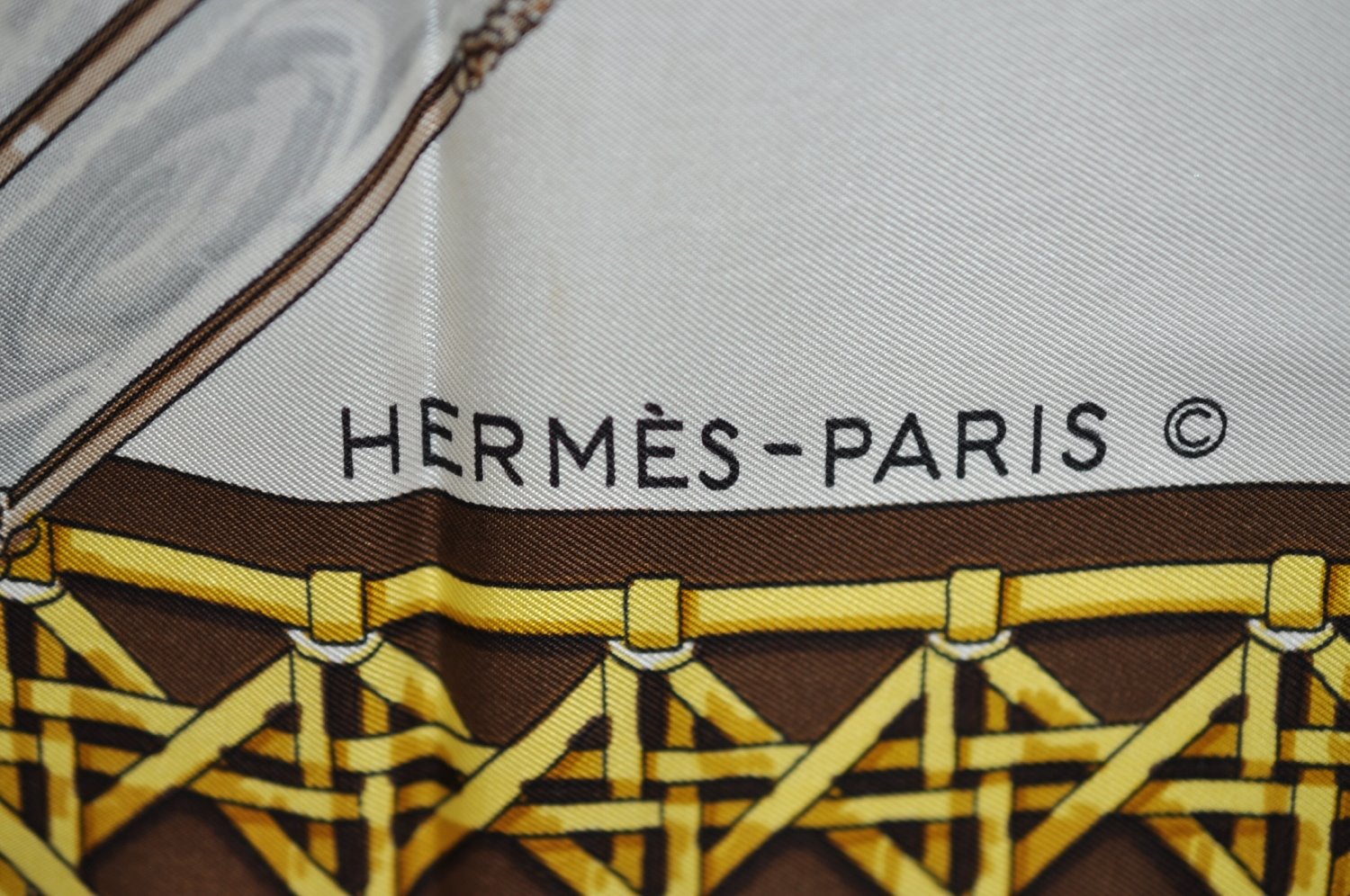 Authentic HERMES Carre 90 Scarf 