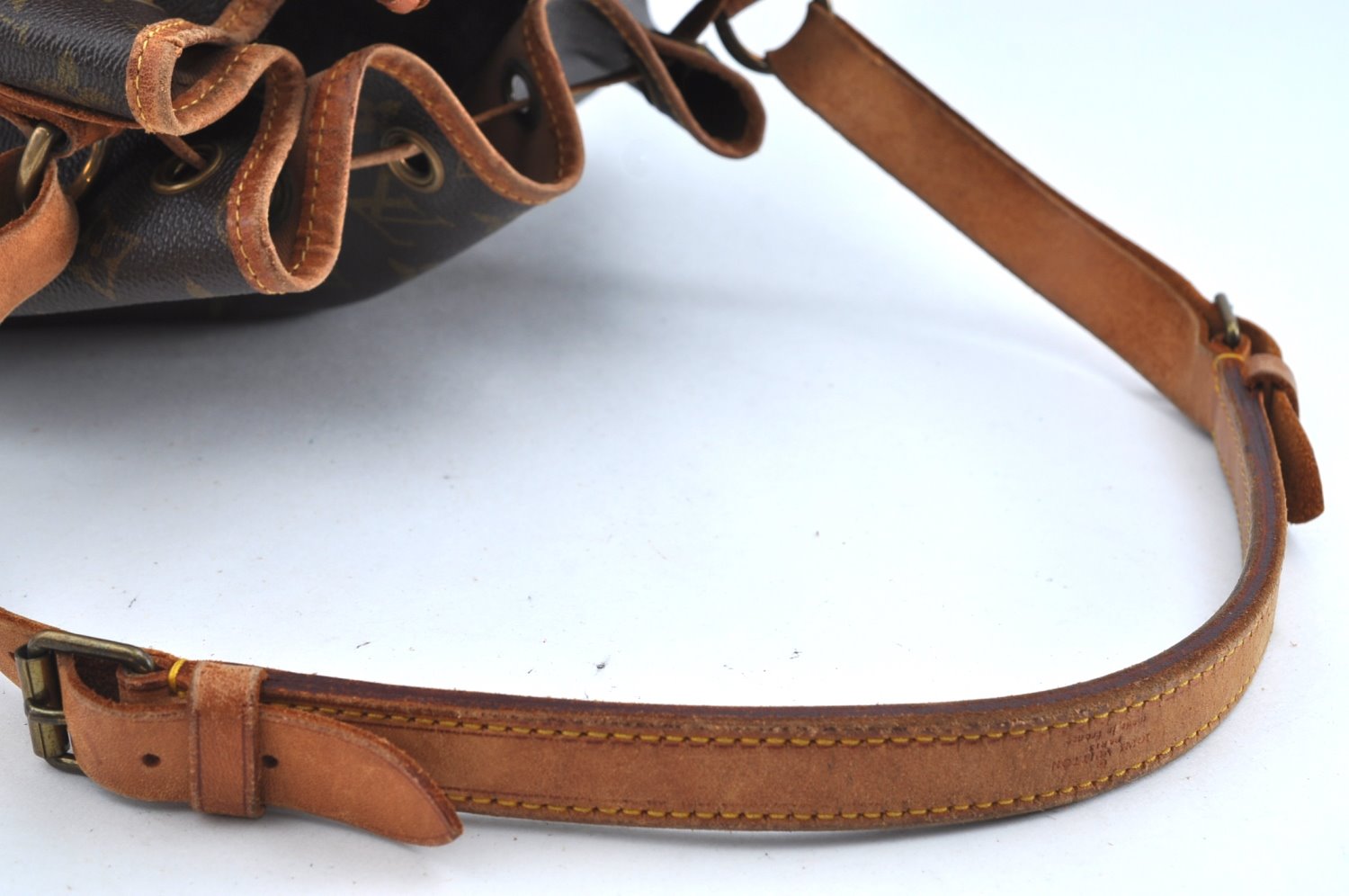 Authentic Louis Vuitton Monogram Noe Shoulder Drawstring Bag M42224 LV K6880