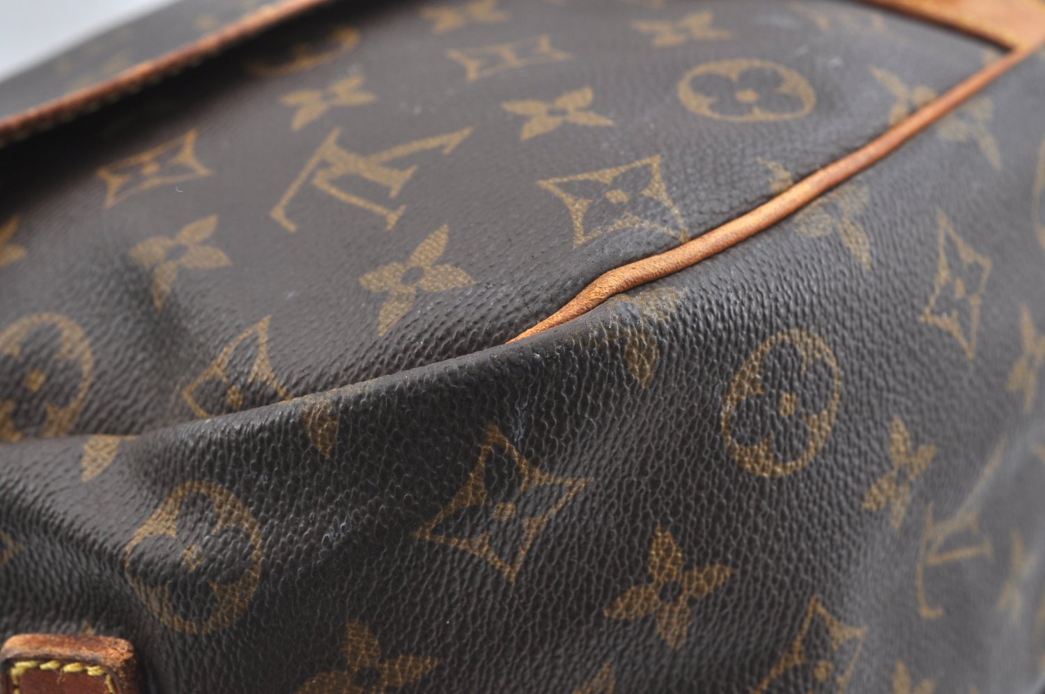 Authentic Louis Vuitton Monogram Saumur 35 Shoulder Cross Bag M42254 LV K6924