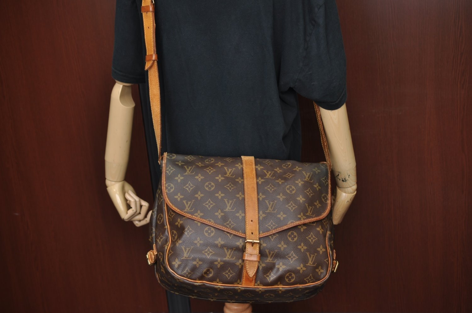 Authentic Louis Vuitton Monogram Saumur 35 Shoulder Cross Bag M42254 LV K6924