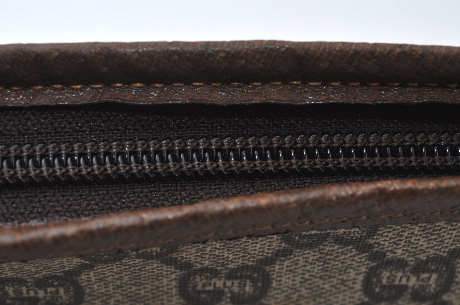 Authentic GUCCI GG Plus Vintage Clutch Hand Bag Purse PVC Leather Brown K6929