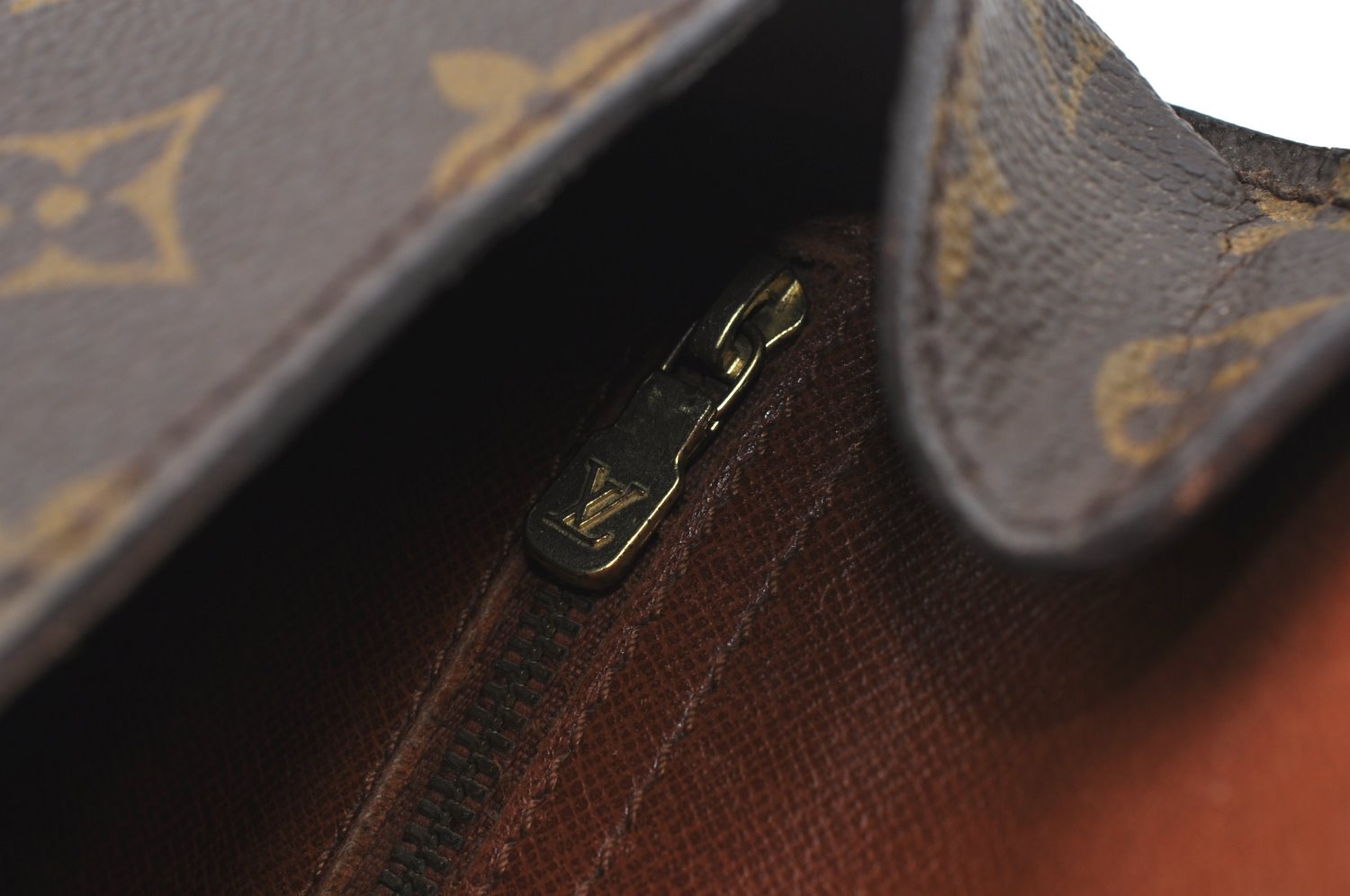 Authentic Louis Vuitton Monogram Saint Cloud MM M51243 Shoulder Bag Junk K6956