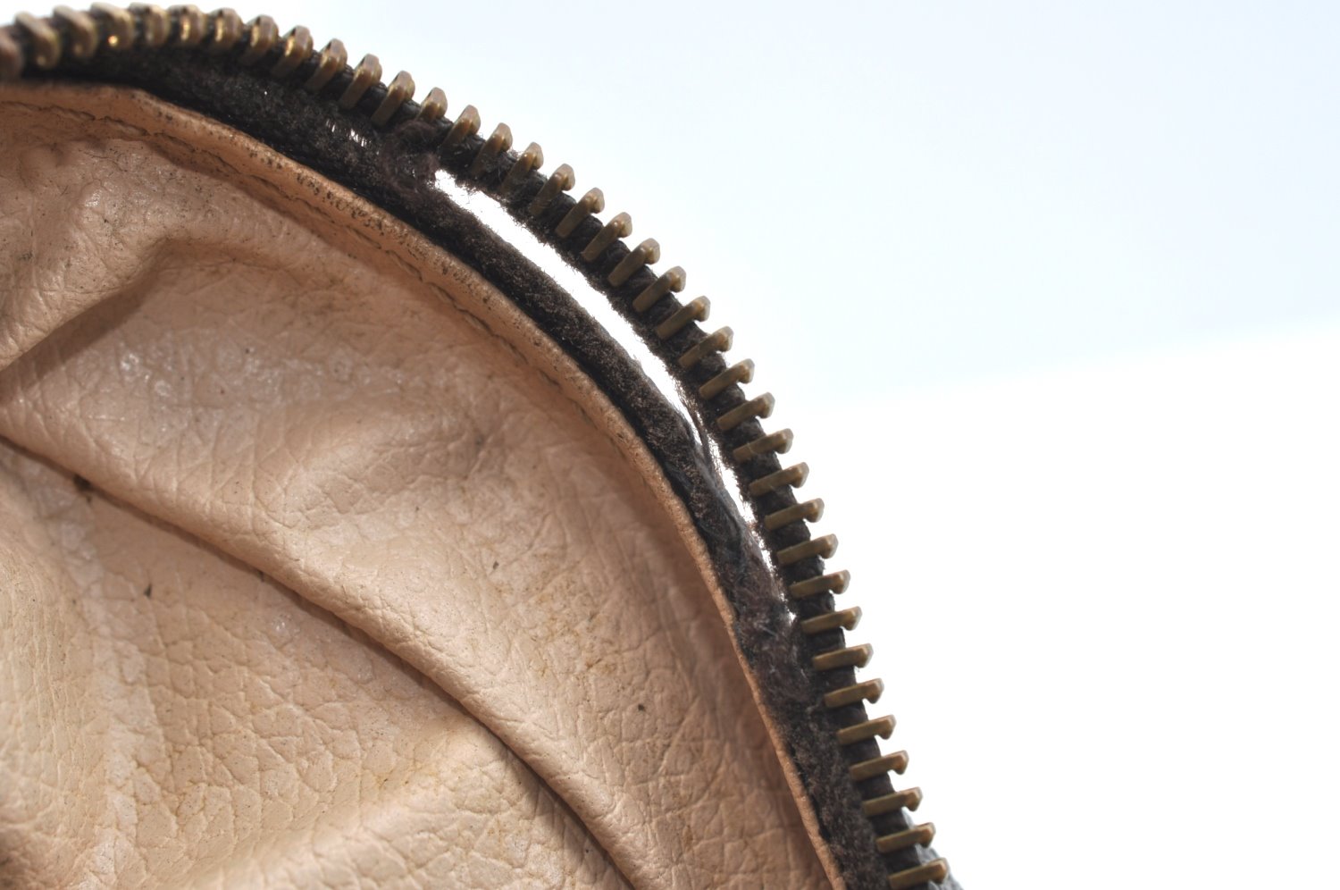 Auth Louis Vuitton Monogram Trousse Toilette 28 Clutch Bag M47522 Junk K7018