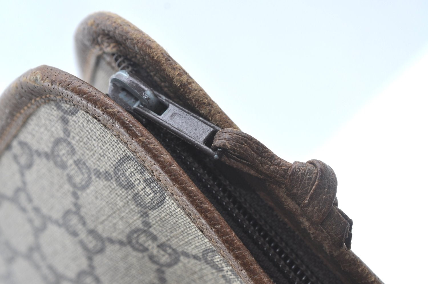 Authentic GUCCI GG Plus Vintage Clutch Hand Bag Purse PVC Leather Brown K7025