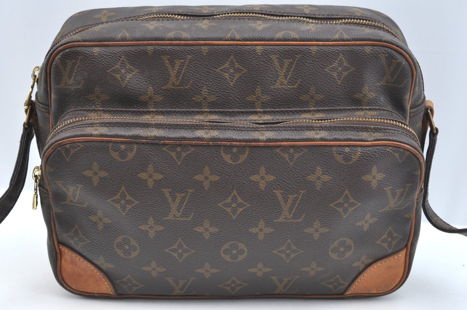 Authentic Louis Vuitton Monogram Nile Shoulder Cross Body Bag M45244 LV K7026