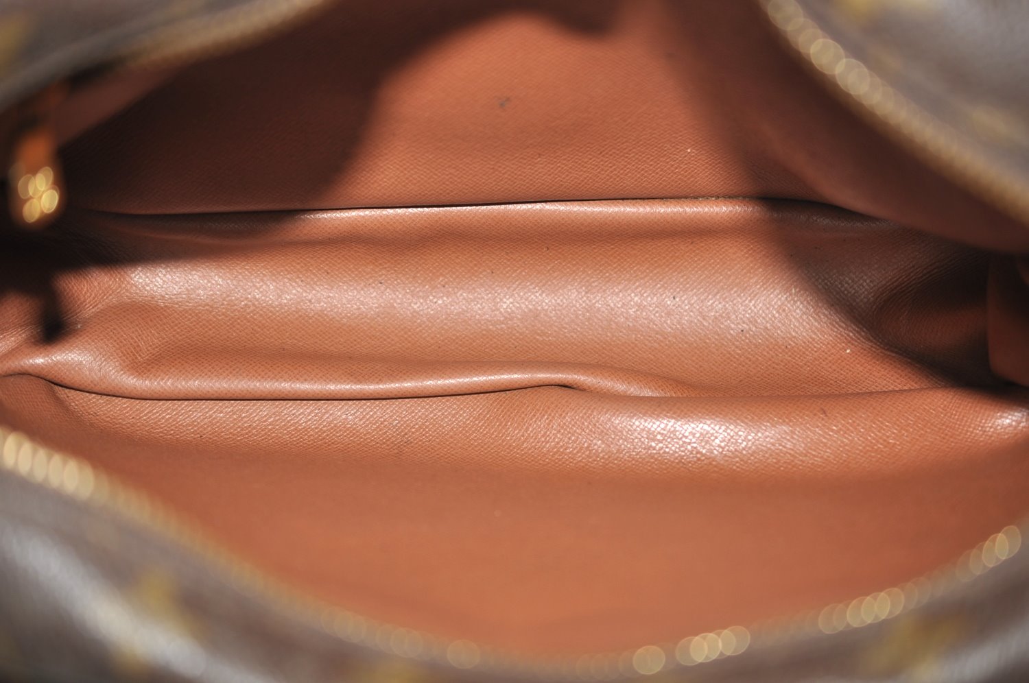 Authentic Louis Vuitton Monogram Nile Shoulder Cross Body Bag M45244 LV K7026