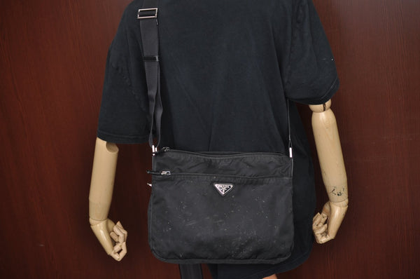 Authentic PRADA Nylon Tessuto Leather Shoulder Cross Body Bag Purse Black K7027