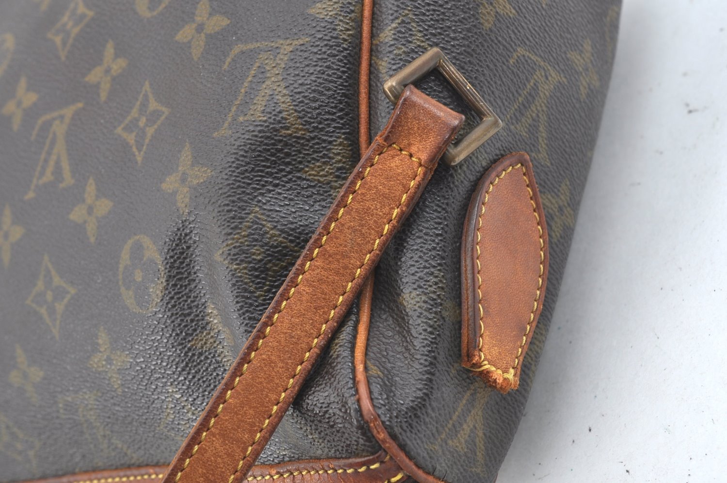 Authentic Louis Vuitton Monogram Tulleries MM Shoulder Bag M51348 LV Junk K7031