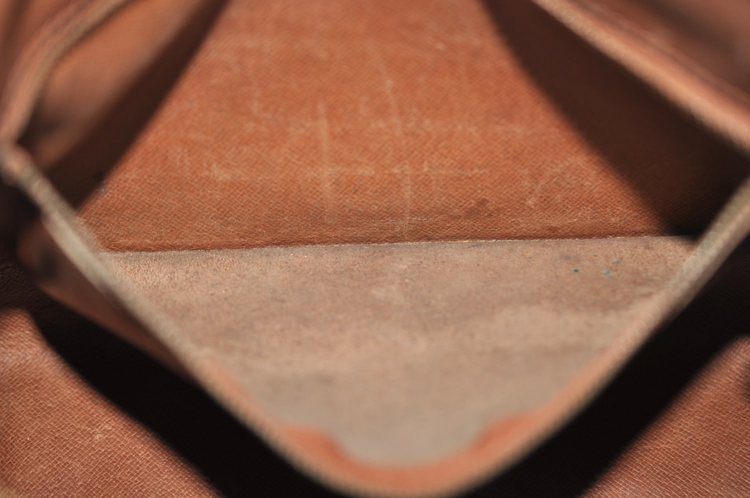 Authentic Louis Vuitton Monogram Tulleries MM Shoulder Bag M51348 LV Junk K7031