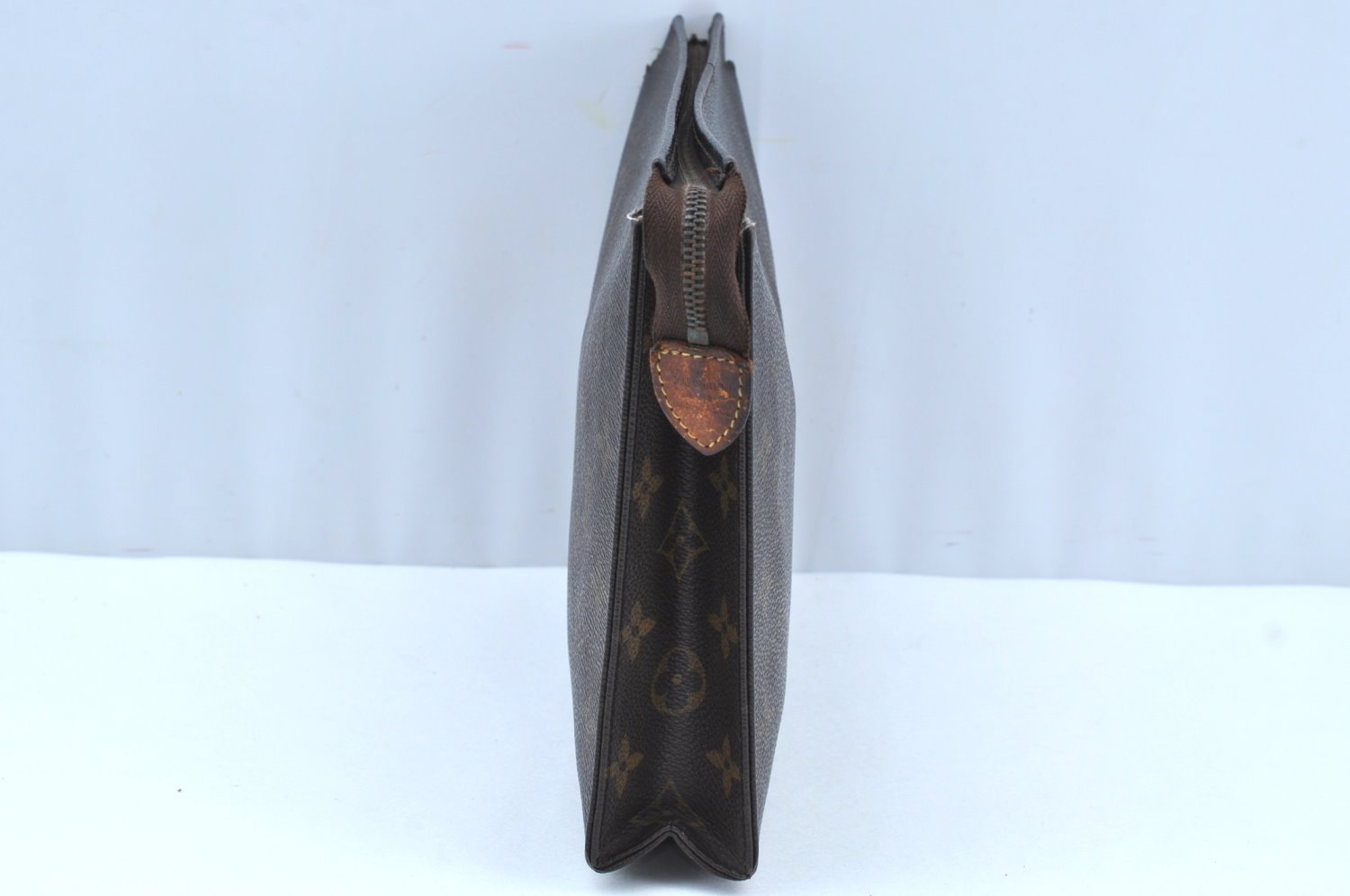 Authentic Louis Vuitton Monogram Poche Toilette 26 M47542 Pouch Junk K7085