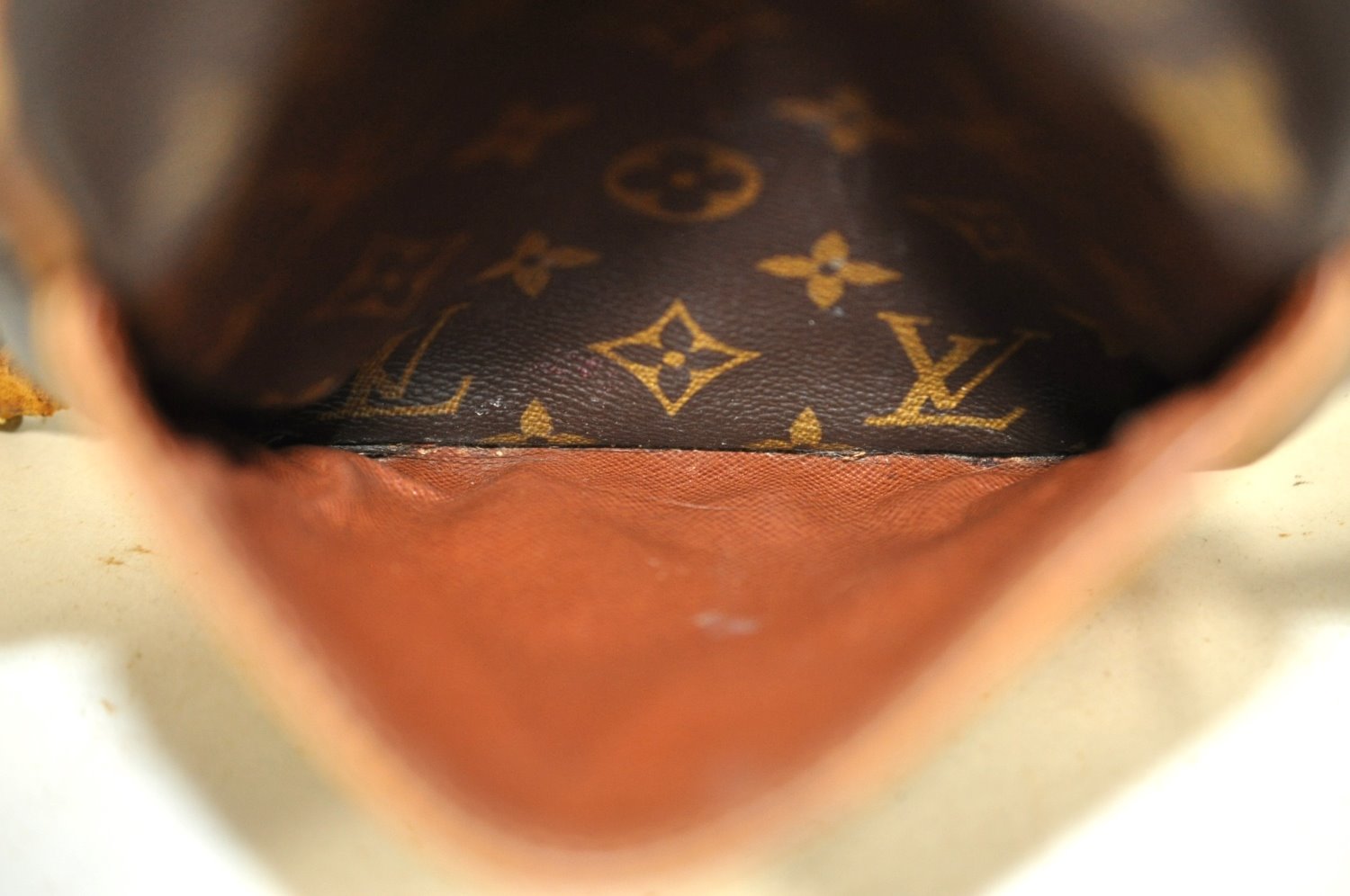 Authentic Louis Vuitton Monogram Danube Shoulder Cross Bag M45266 LV Junk K7098