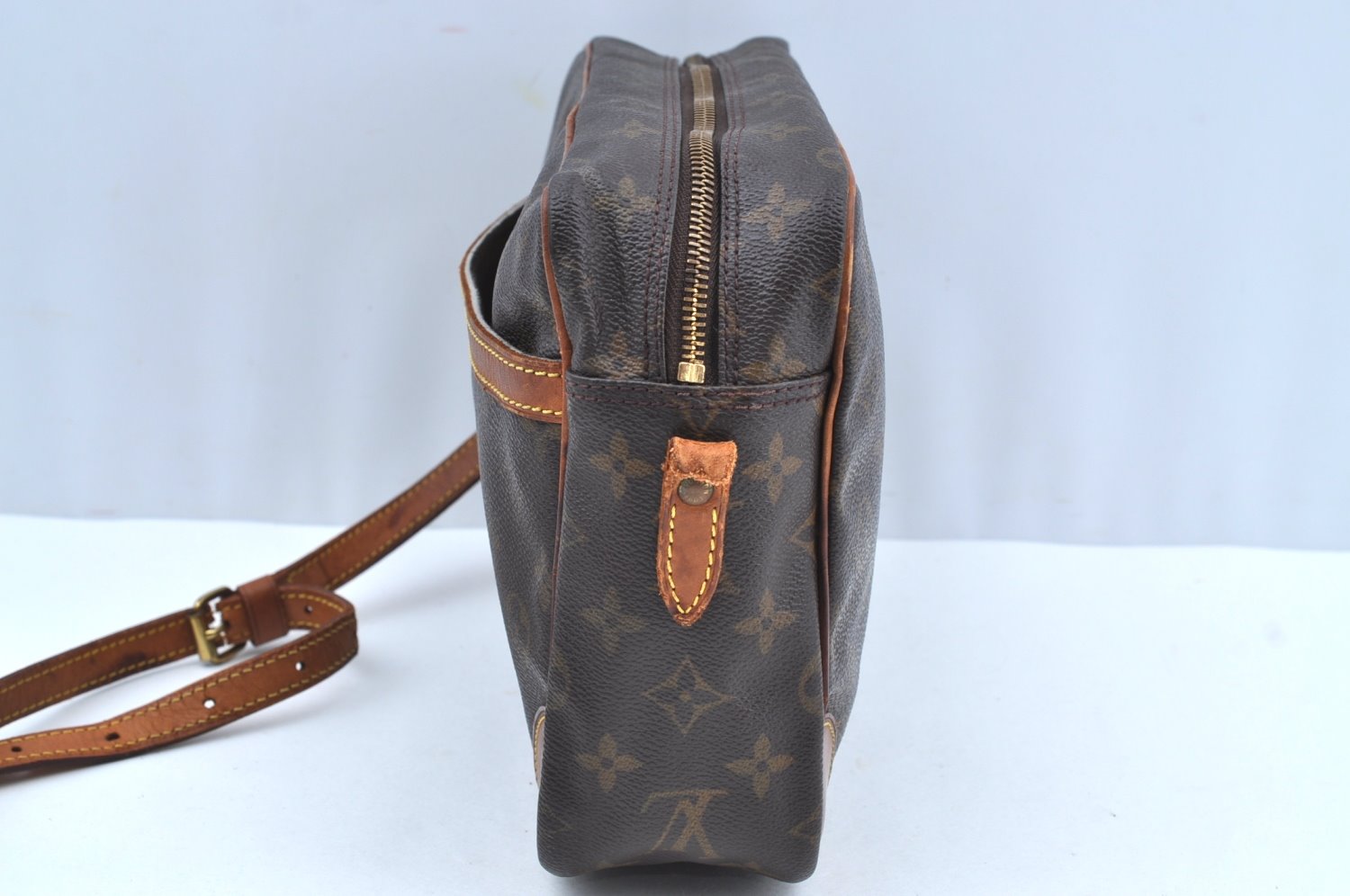 Auth Louis Vuitton Monogram Trocadero 30 Shoulder Cross Bag M51272 LV Junk K7101