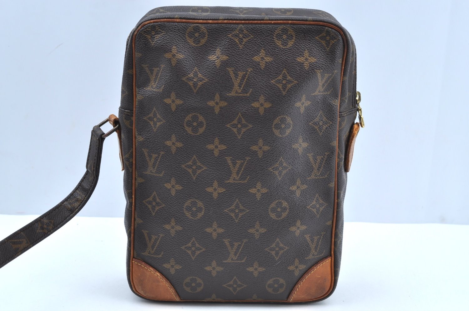 Authentic Louis Vuitton Monogram Danube MM Shoulder Cross Bag M45262 Junk K7122