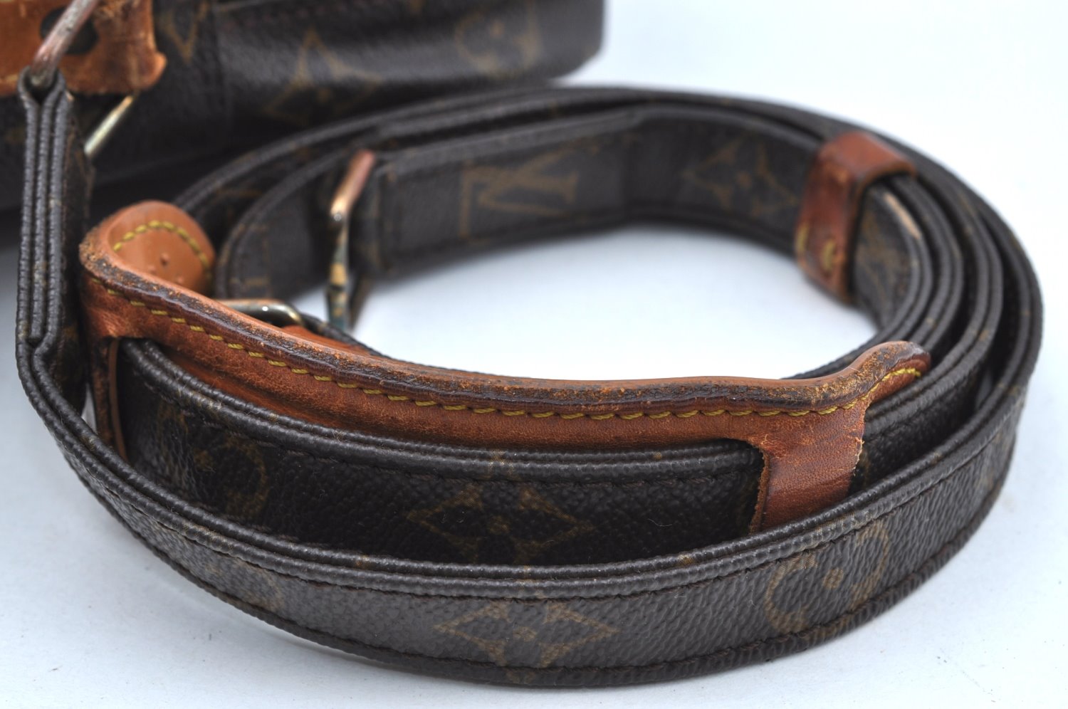 Authentic Louis Vuitton Monogram Danube MM Shoulder Cross Bag M45262 Junk K7122