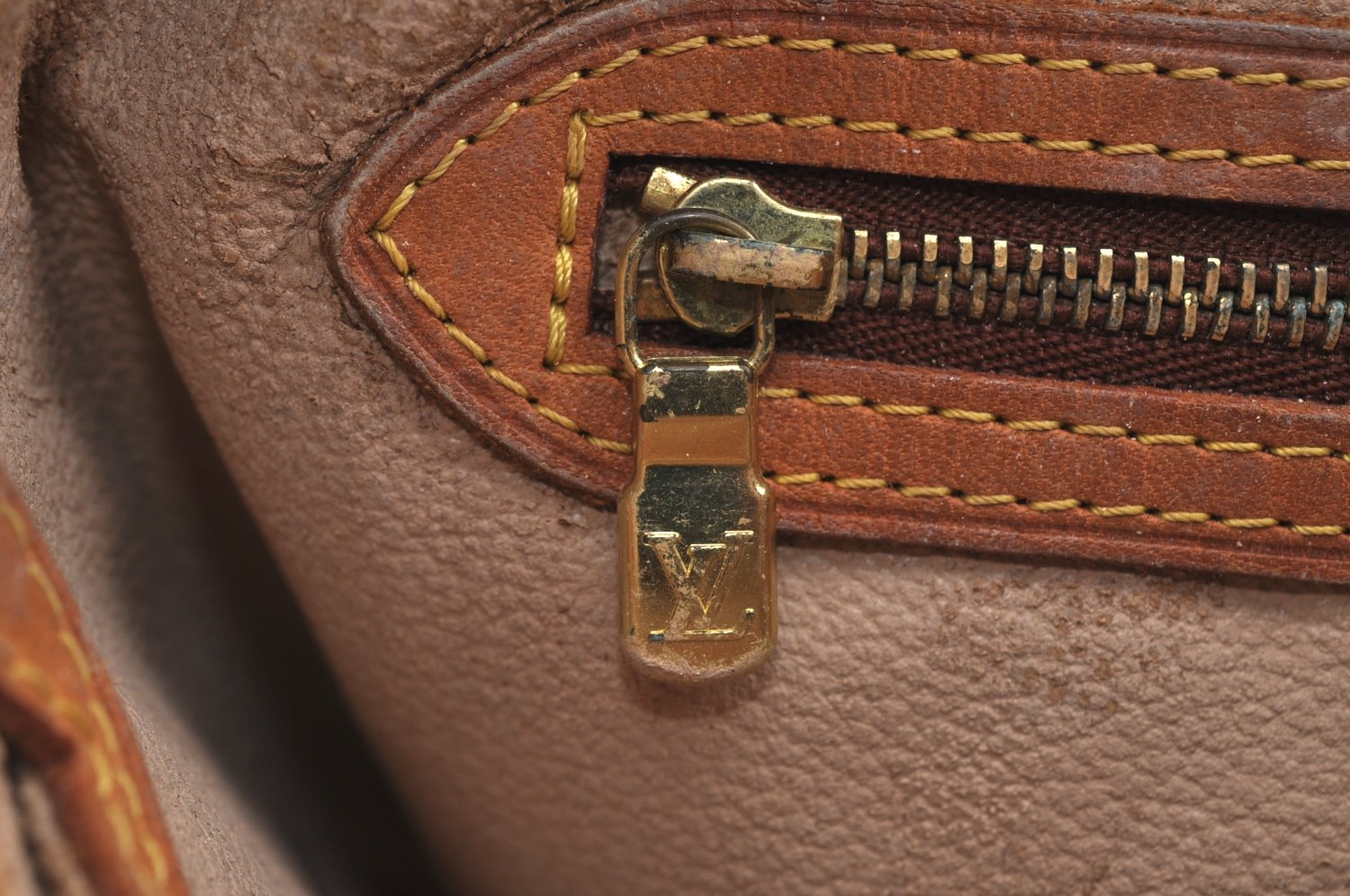 Authentic Louis Vuitton Monogram Bucket PM Shoulder Tote Bag M42238 Junk K7140