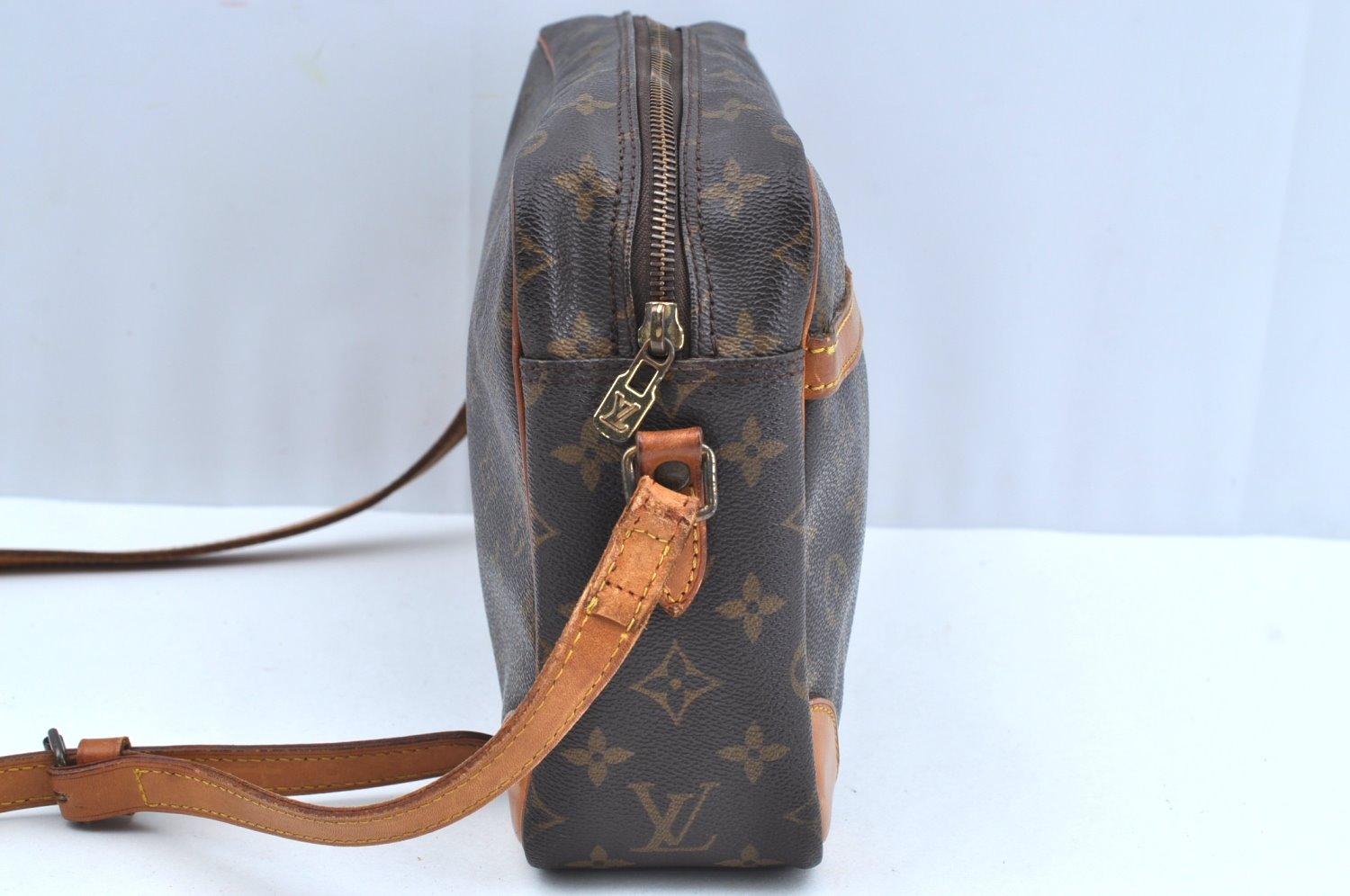 Auth Louis Vuitton Monogram Trocadero 30 Shoulder Cross Bag M51272 Junk. K7178