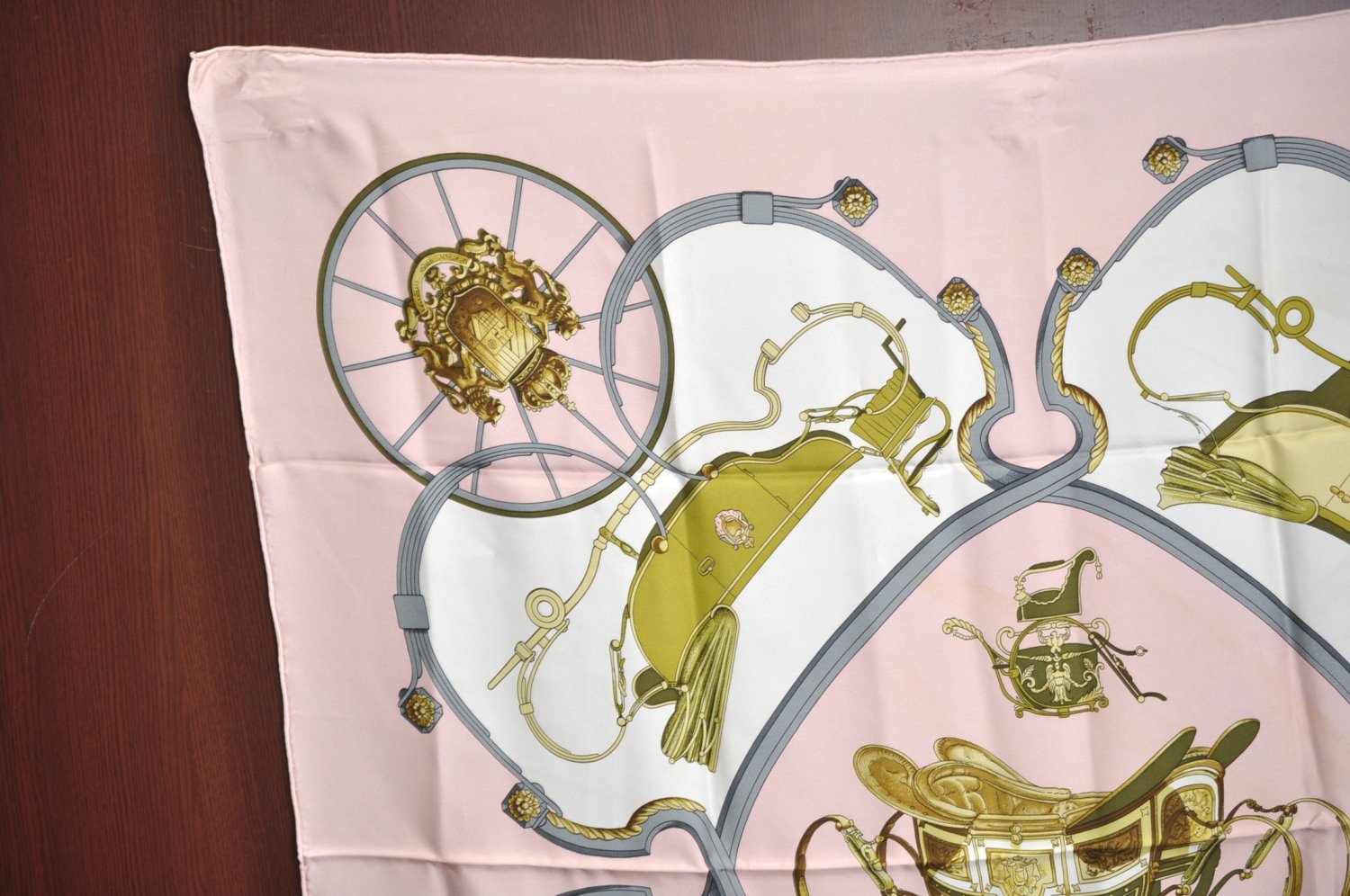 Authentic HERMES Carre 90 Scarf 