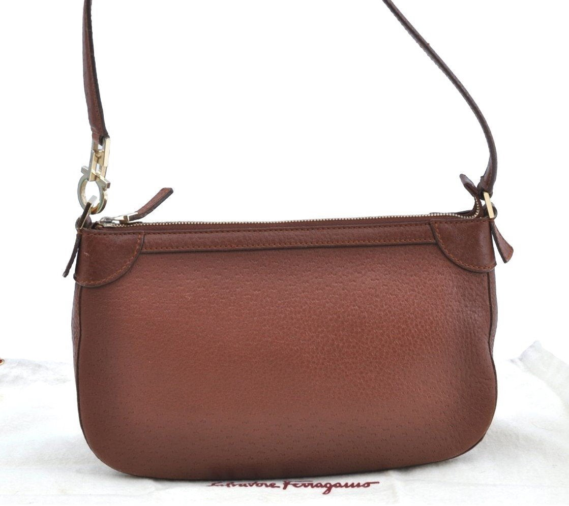 Authentic Salvatore Ferragamo Gancini Leather Shoulder Hand Bag Brown K7221