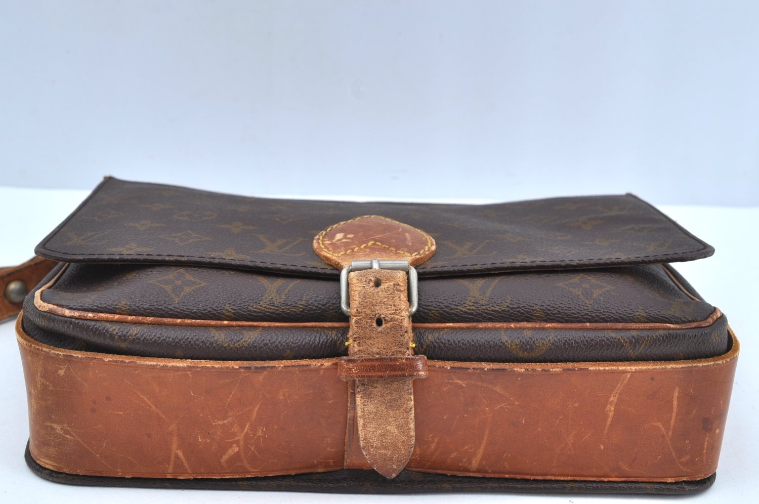 Authentic Louis Vuitton Monogram Cartouchiere GM Shoulder Bag Old Model K7231