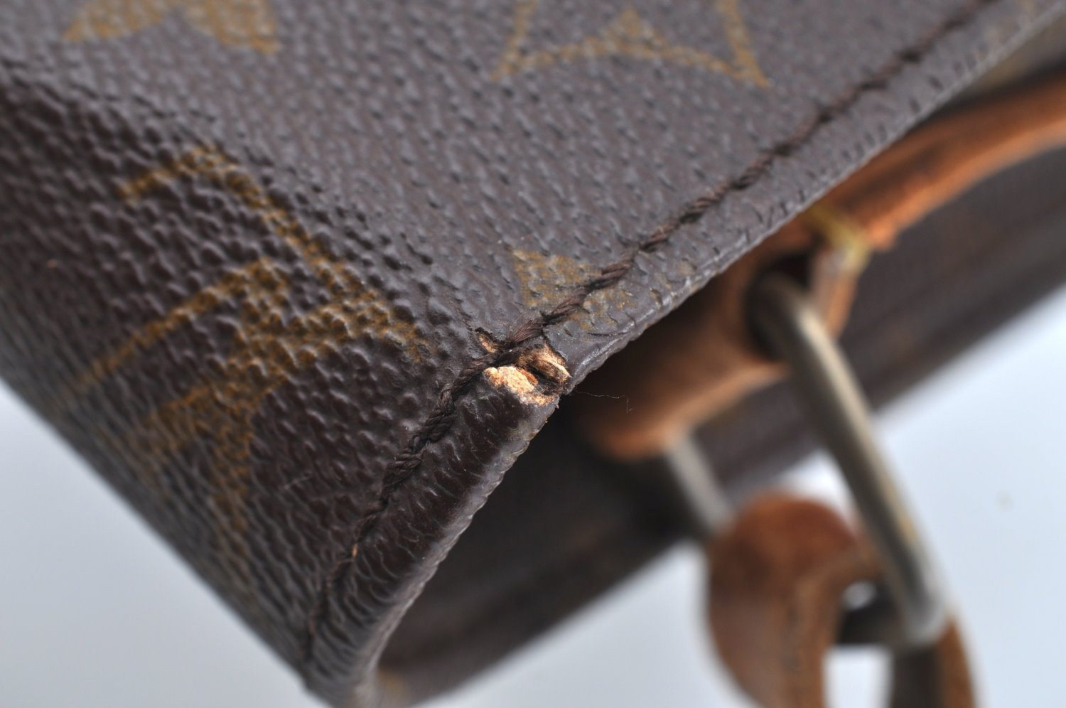 Authentic Louis Vuitton Monogram Cartouchiere GM Shoulder Bag Old Model K7231