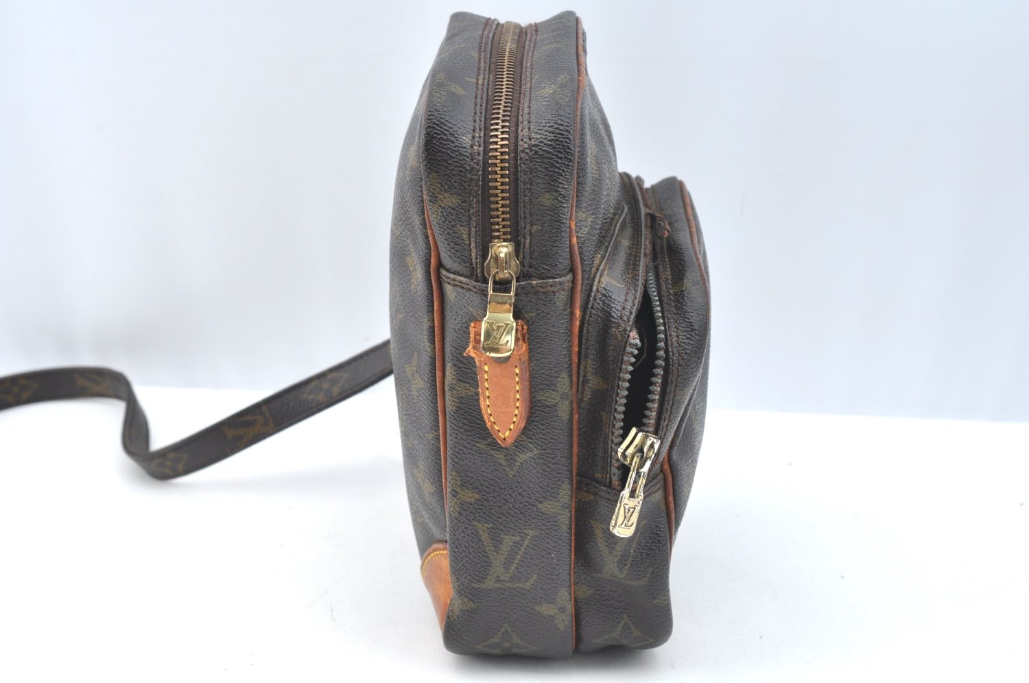 Authentic Louis Vuitton Monogram Amazone Shoulder Cross Bag M45236 Junk K7233