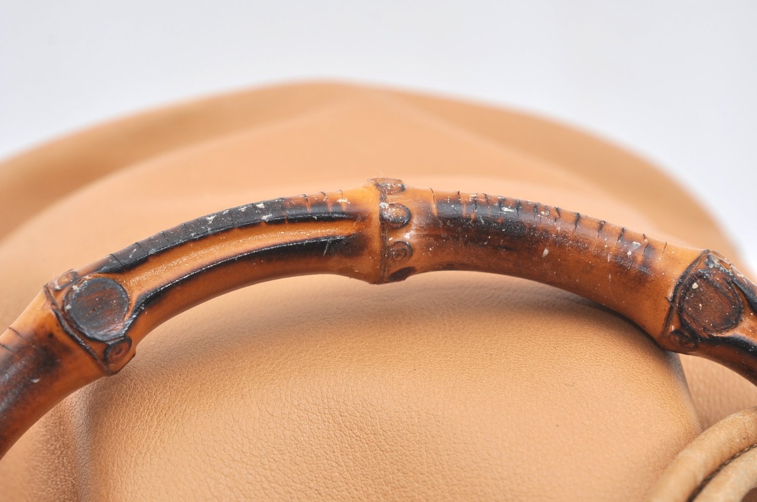 Authentic GUCCI Bamboo 2Way Shoulder Drawstring Bag Leather Beige Junk K7281