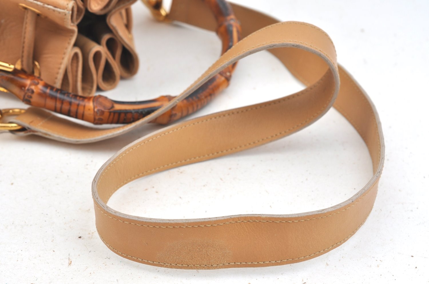 Authentic GUCCI Bamboo 2Way Shoulder Drawstring Bag Leather Beige Junk K7281