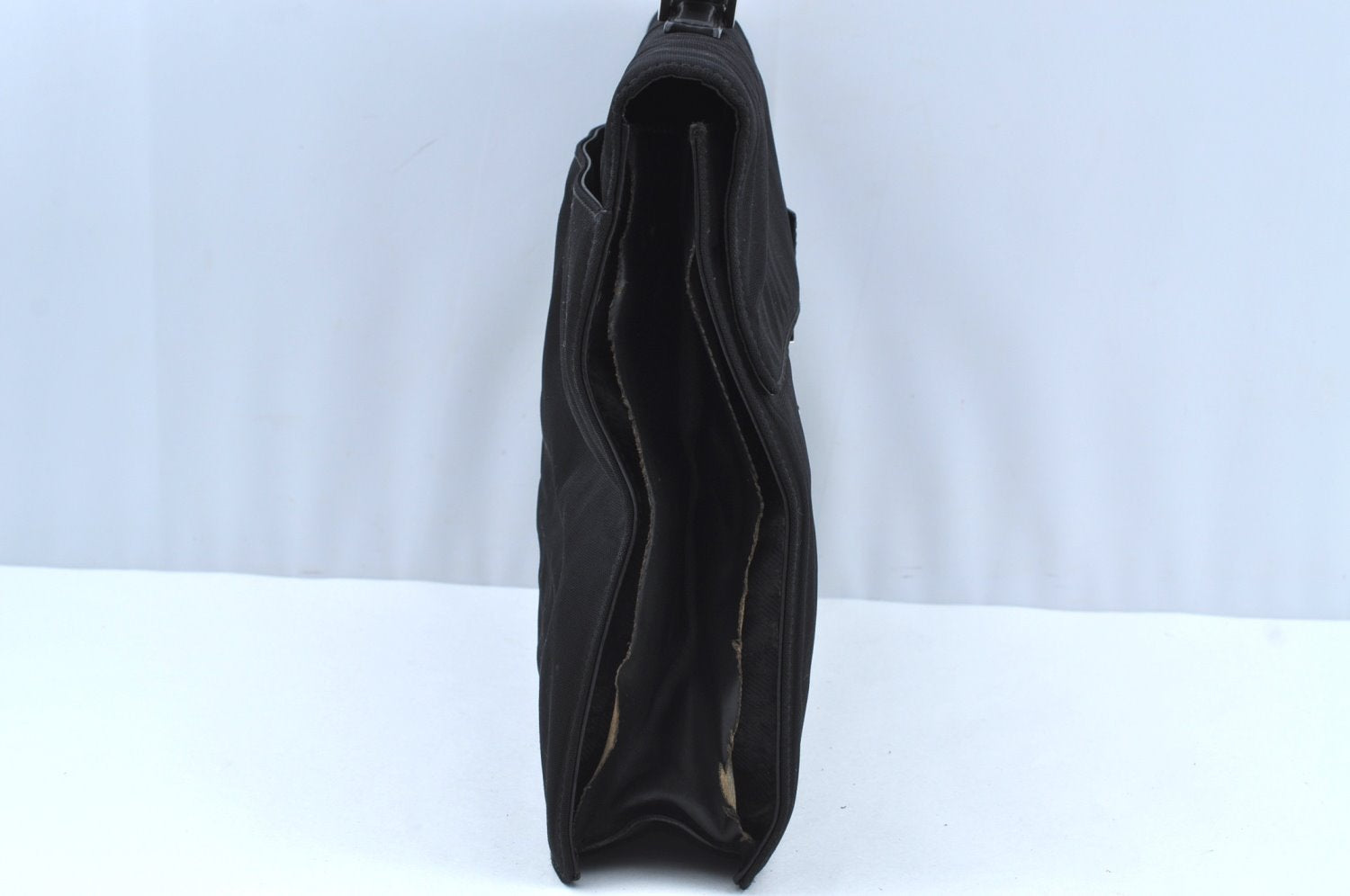 Authentic GUCCI Vintage Briefcase Business Bag Nylon Leather 0153714 Black K7287