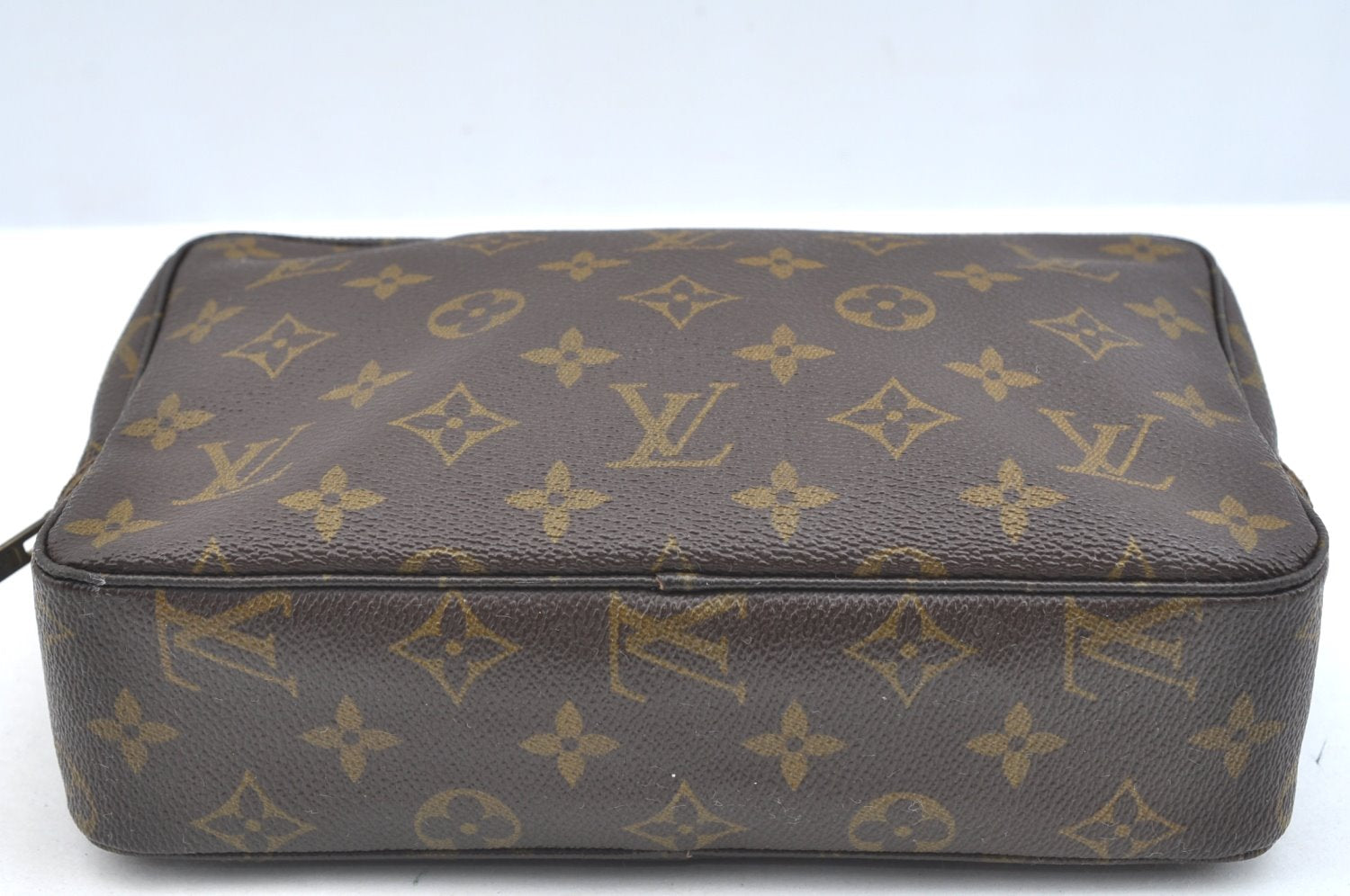 Auth Louis Vuitton Monogram Trousse Toilette 23 Clutch Hand Bag Old Model K7288
