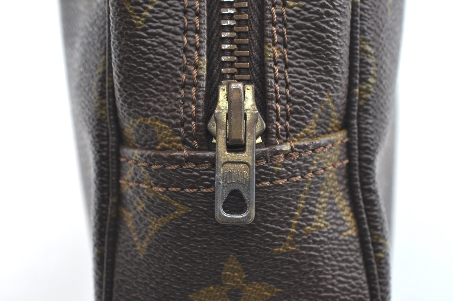 Auth Louis Vuitton Monogram Trousse Toilette 23 Clutch Hand Bag Old Model K7288