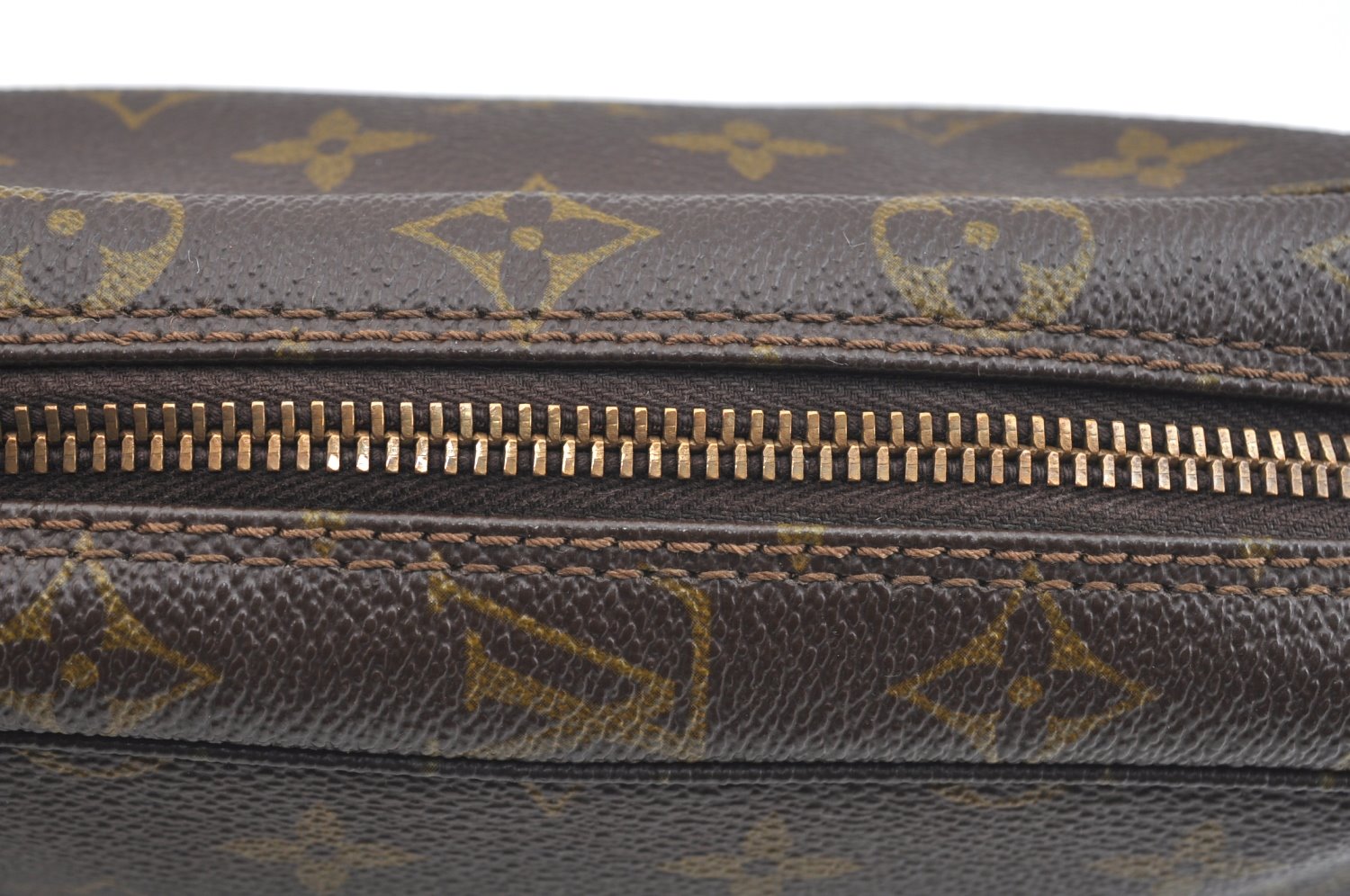 Auth Louis Vuitton Monogram Trousse Toilette 23 Clutch Hand Bag Old Model K7288