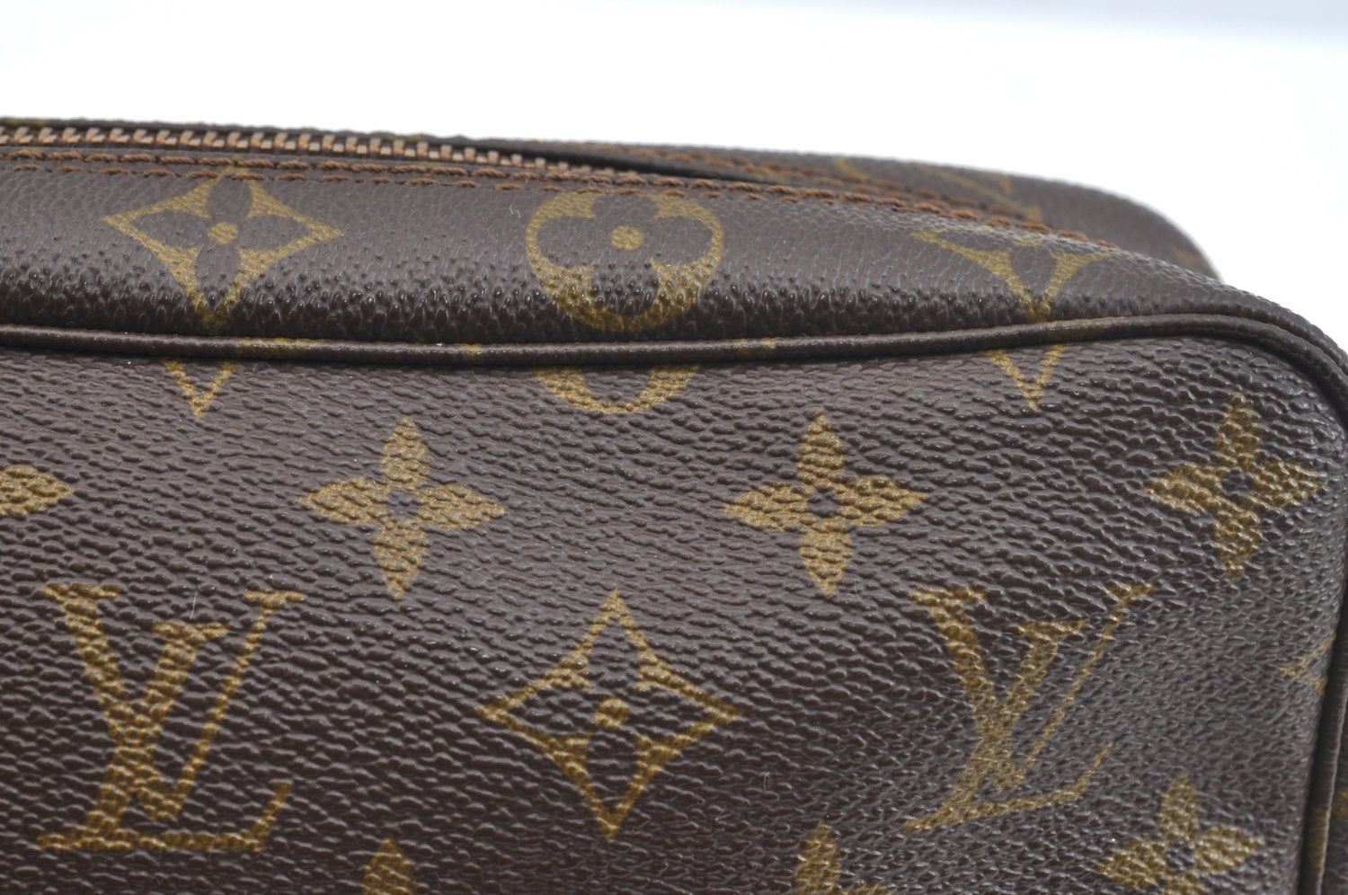 Auth Louis Vuitton Monogram Trousse Toilette 23 Clutch Hand Bag Old Model K7288